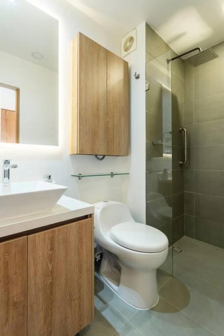 Excellent Location Brand New Apartment in Santa Barbara
