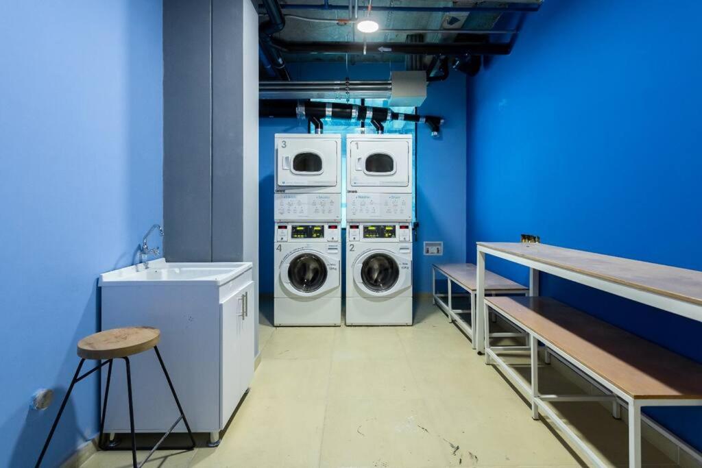 Excellent Location Brand New Apartment in Santa Barbara