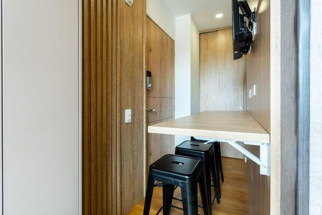 Excellent Location Brand New Apartment in Santa Barbara
