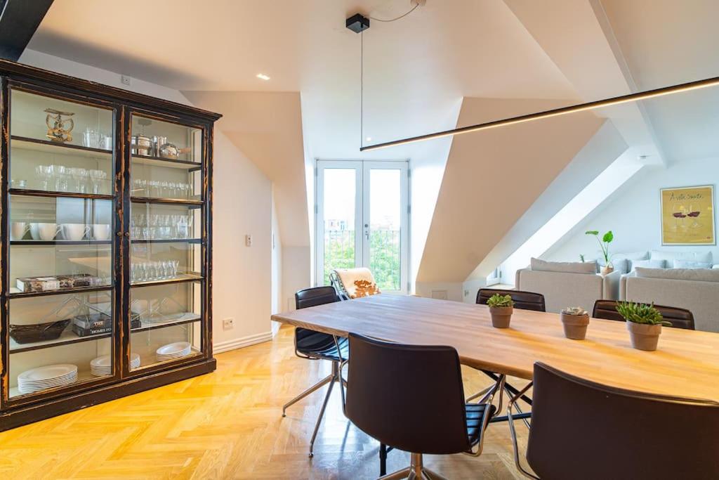 Central Penthouse with Stunning Terrace Views