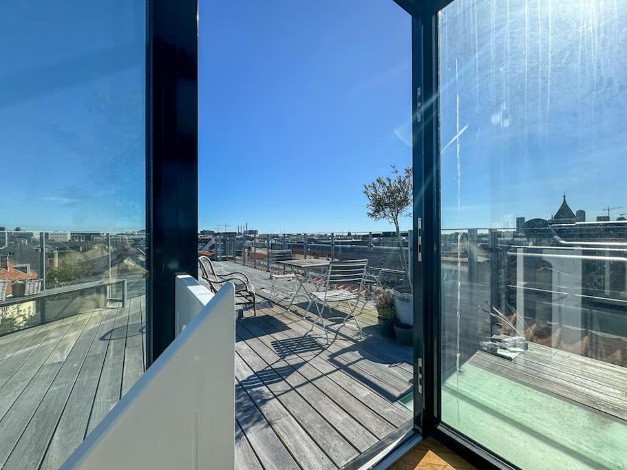 Central Penthouse with Stunning Terrace Views