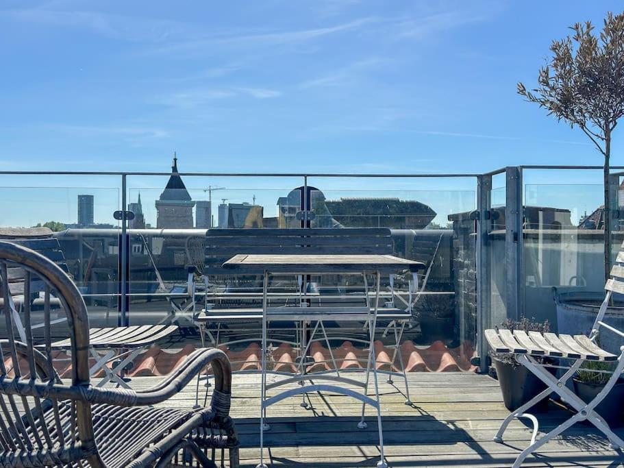 Central Penthouse with Stunning Terrace Views