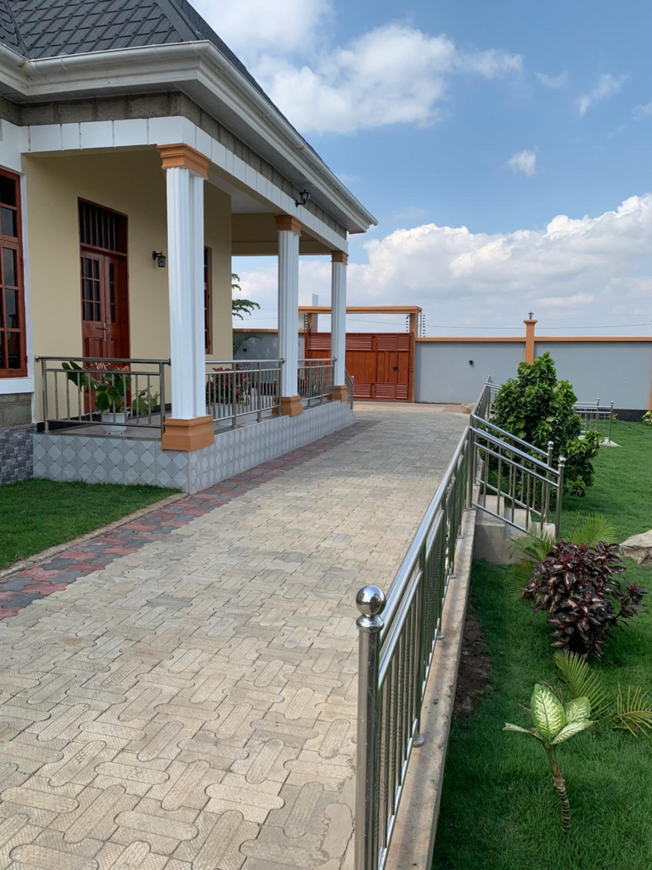 Lisprowl Homestay