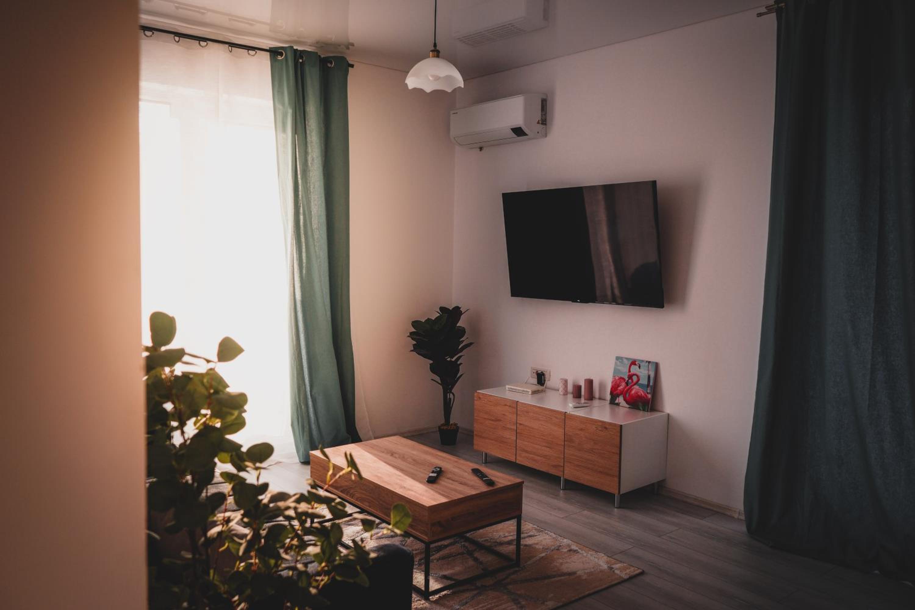 Relax Mamaia by Euxin Accomodations view 4