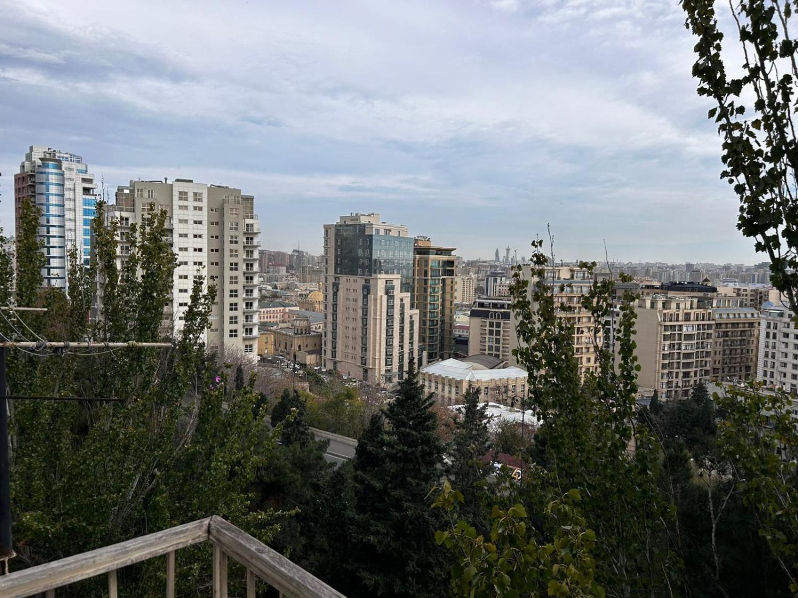 Flame Towers .metro Icheri Sheher.