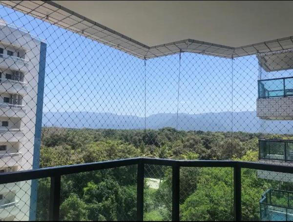 Apto com serviço de praia