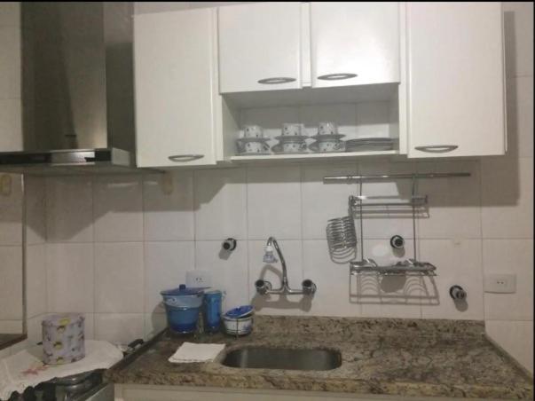 Apto com serviço de praia