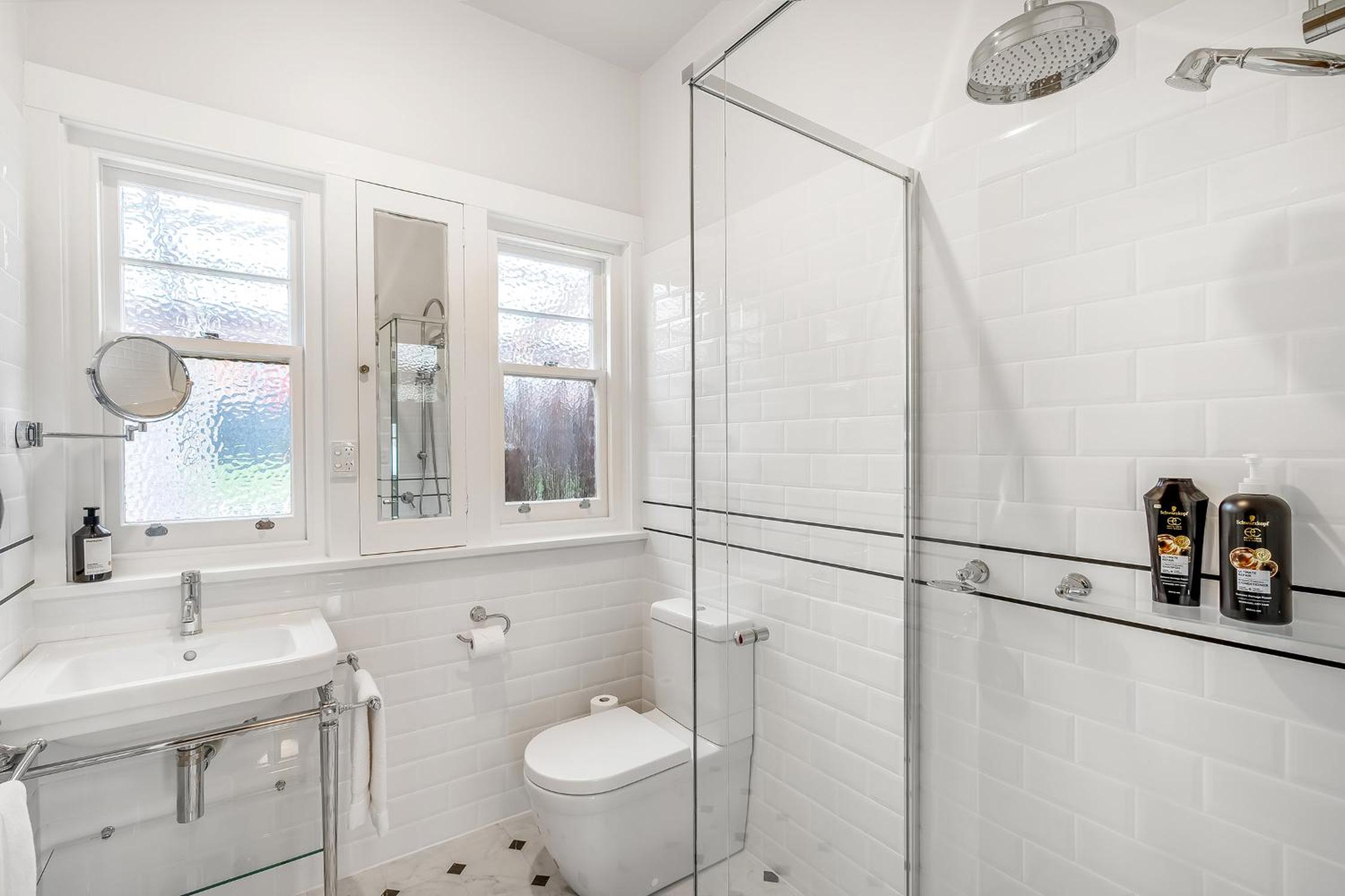 Gorgeous Hobart Accommodation - Park on Park - New Town