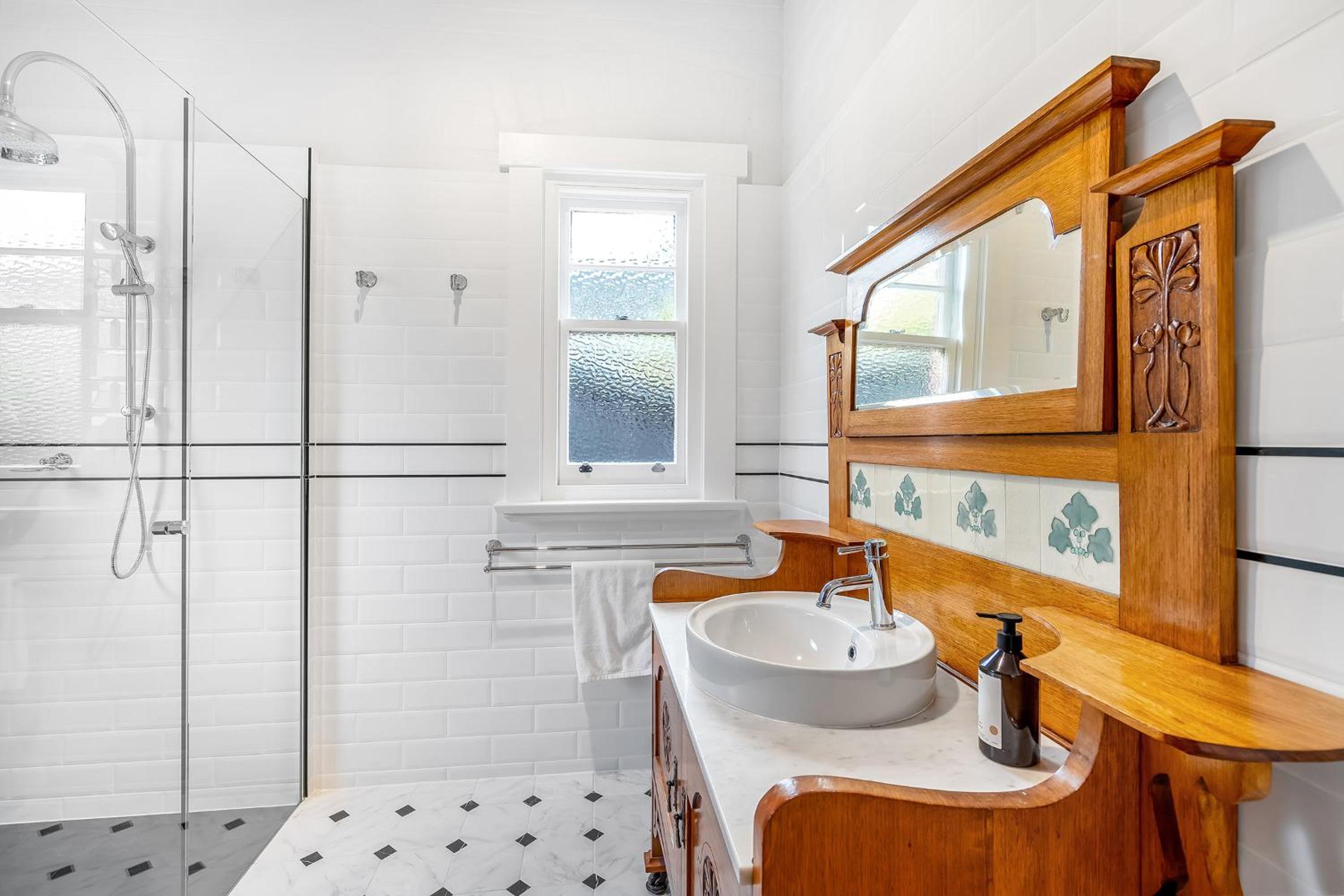 Gorgeous Hobart Accommodation - Park on Park - New Town