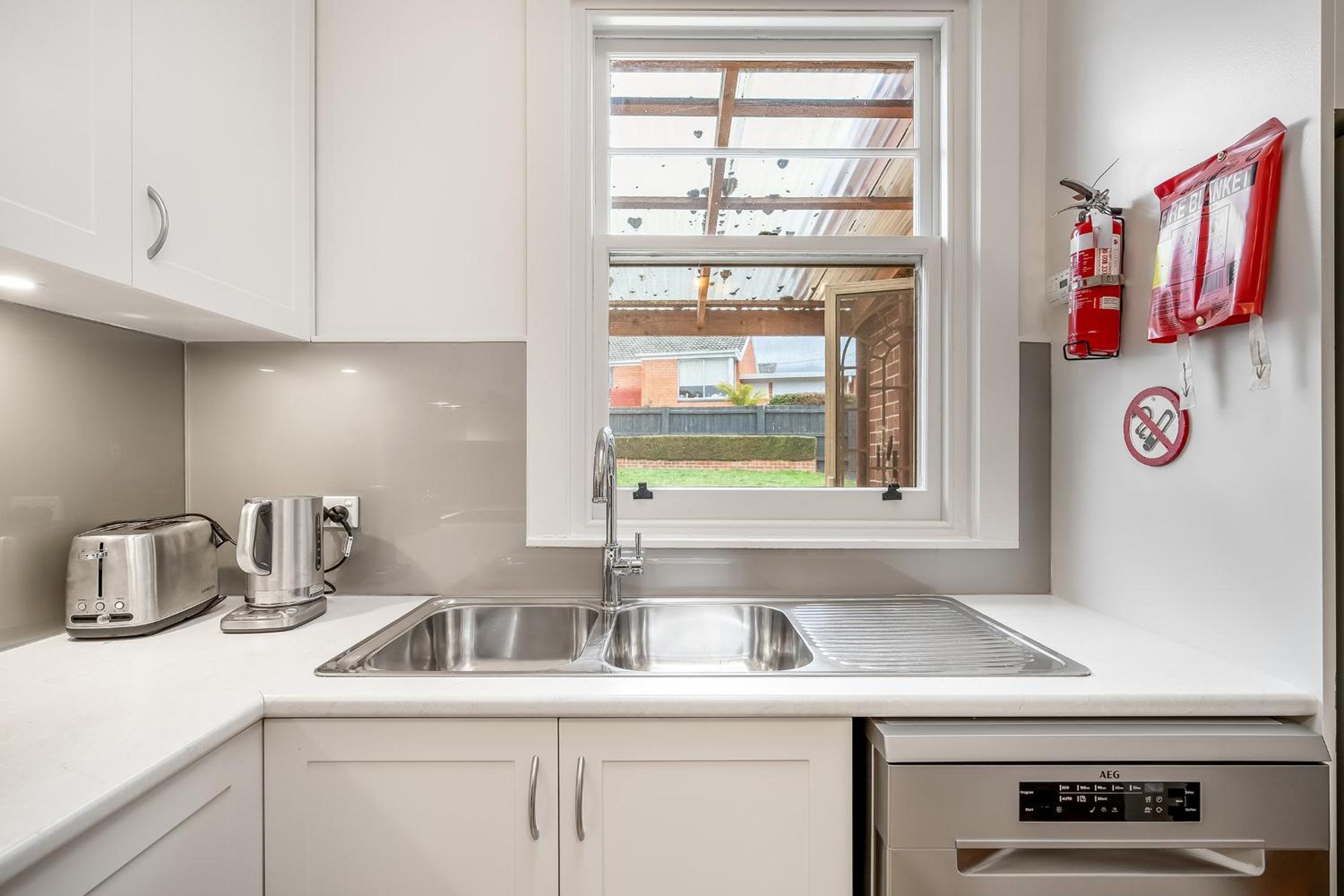 Gorgeous Hobart Accommodation - Park on Park - New Town
