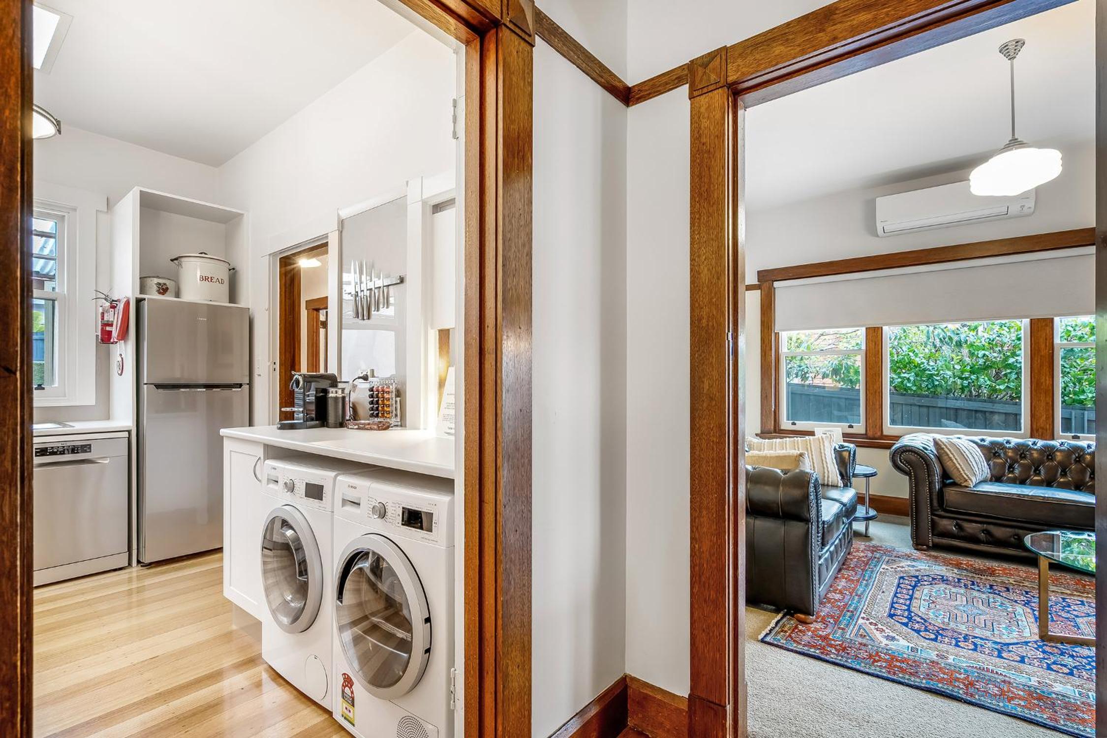 Gorgeous Hobart Accommodation - Park on Park - New Town