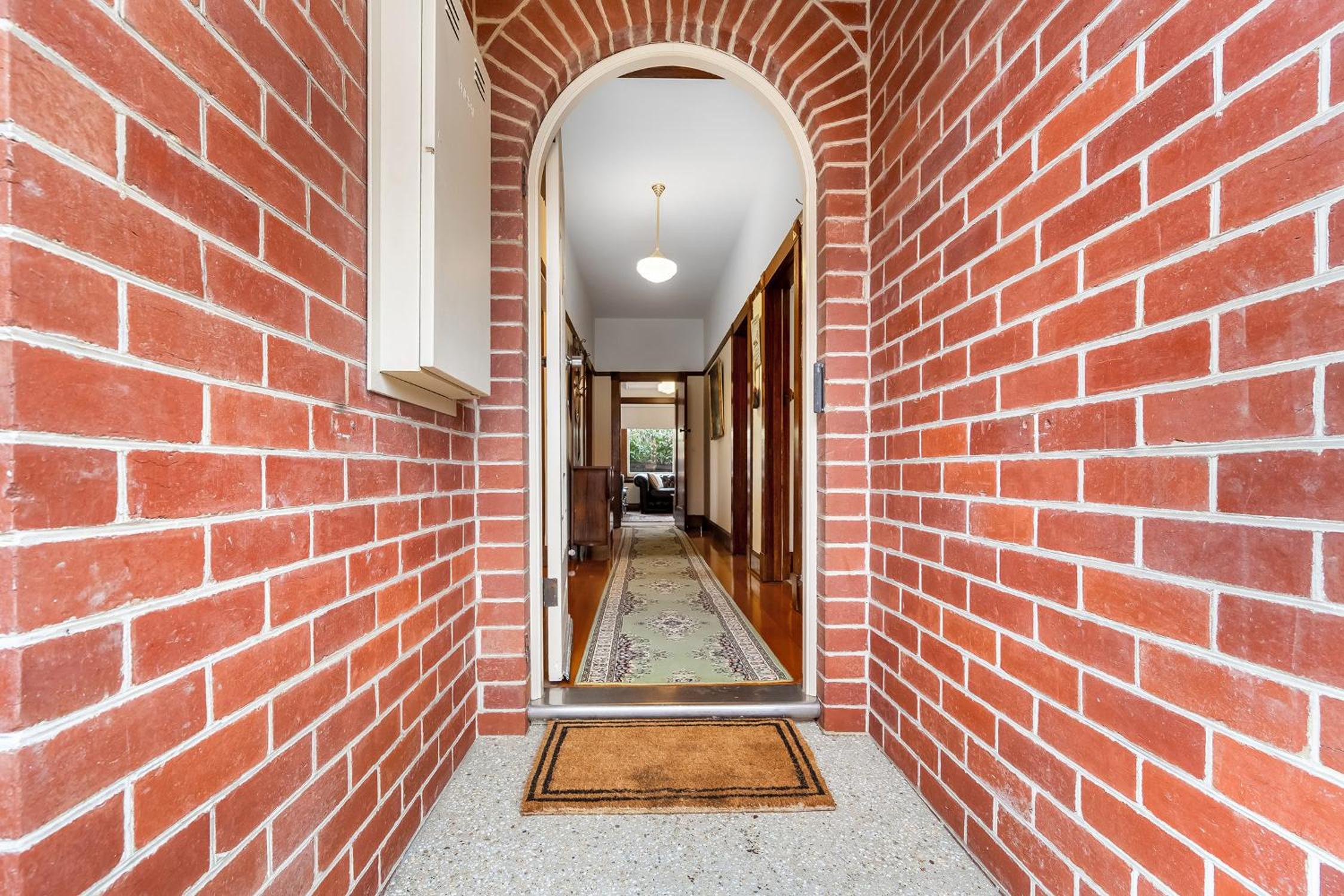 Gorgeous Hobart Accommodation - Park on Park - New Town