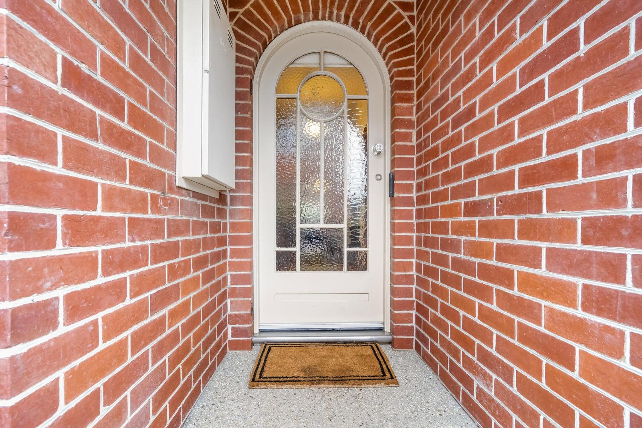 Gorgeous Hobart Accommodation - Park on Park - New Town