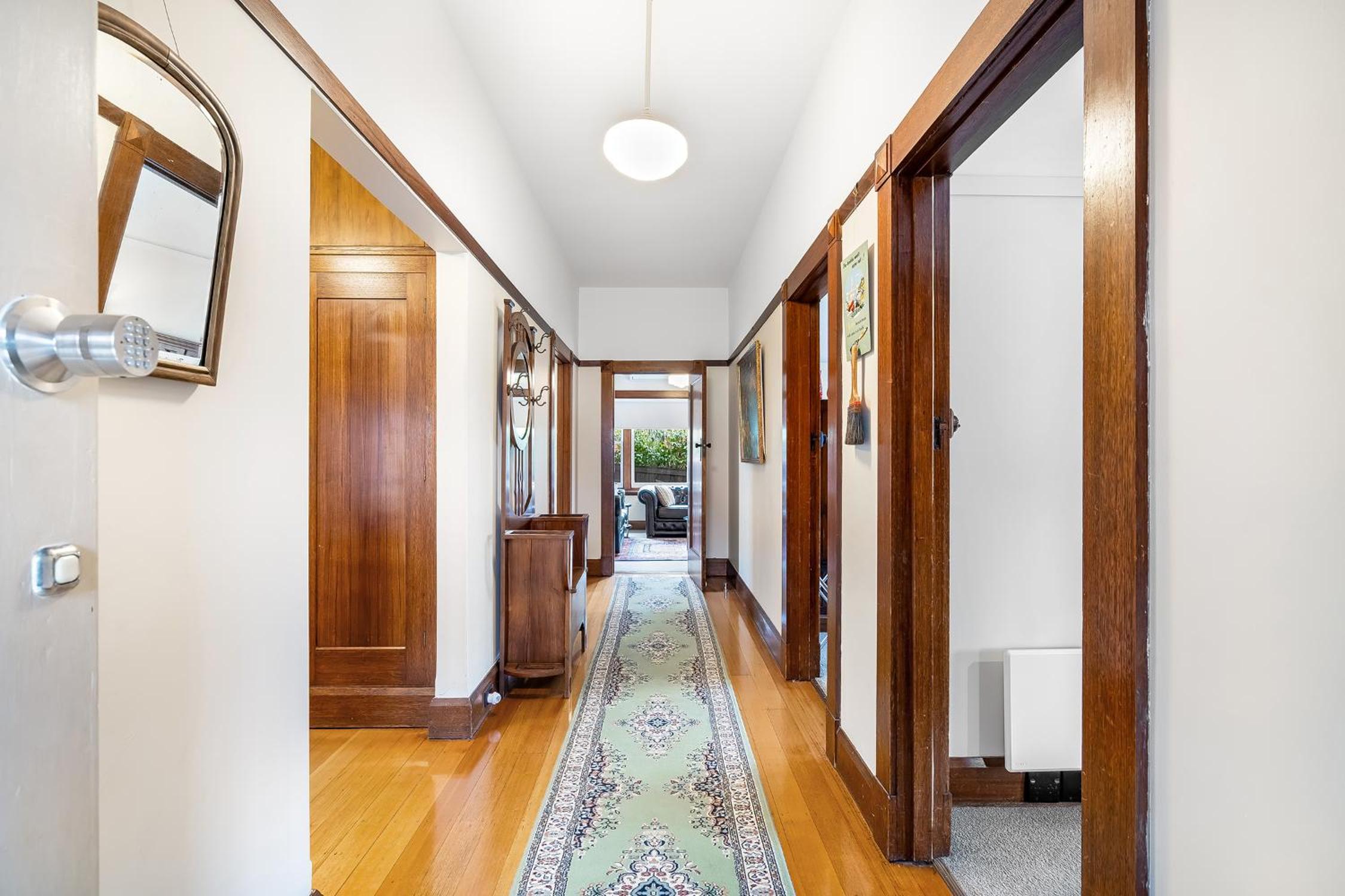 Gorgeous Hobart Accommodation - Park on Park - New Town