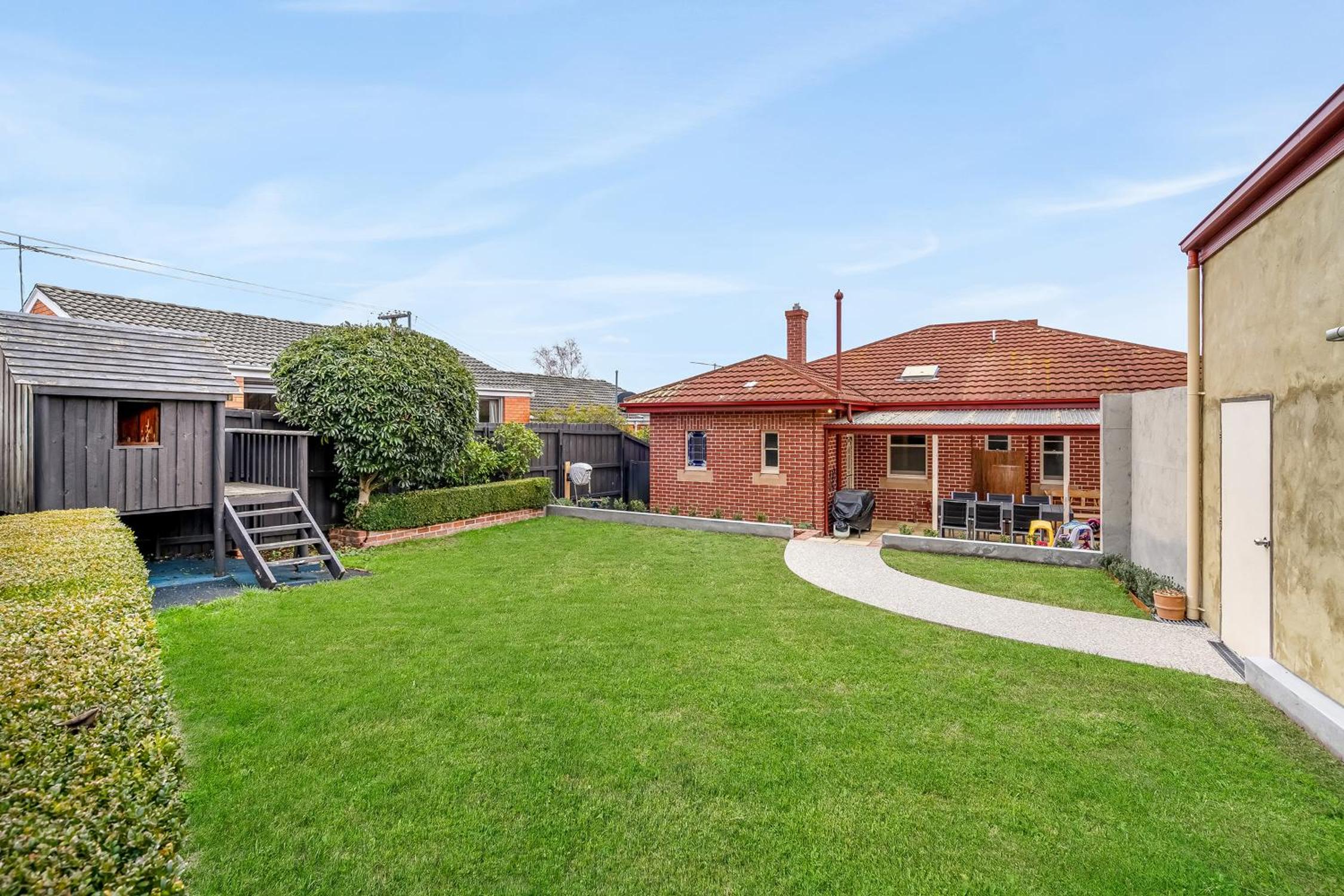 Gorgeous Hobart Accommodation - Park on Park - New Town