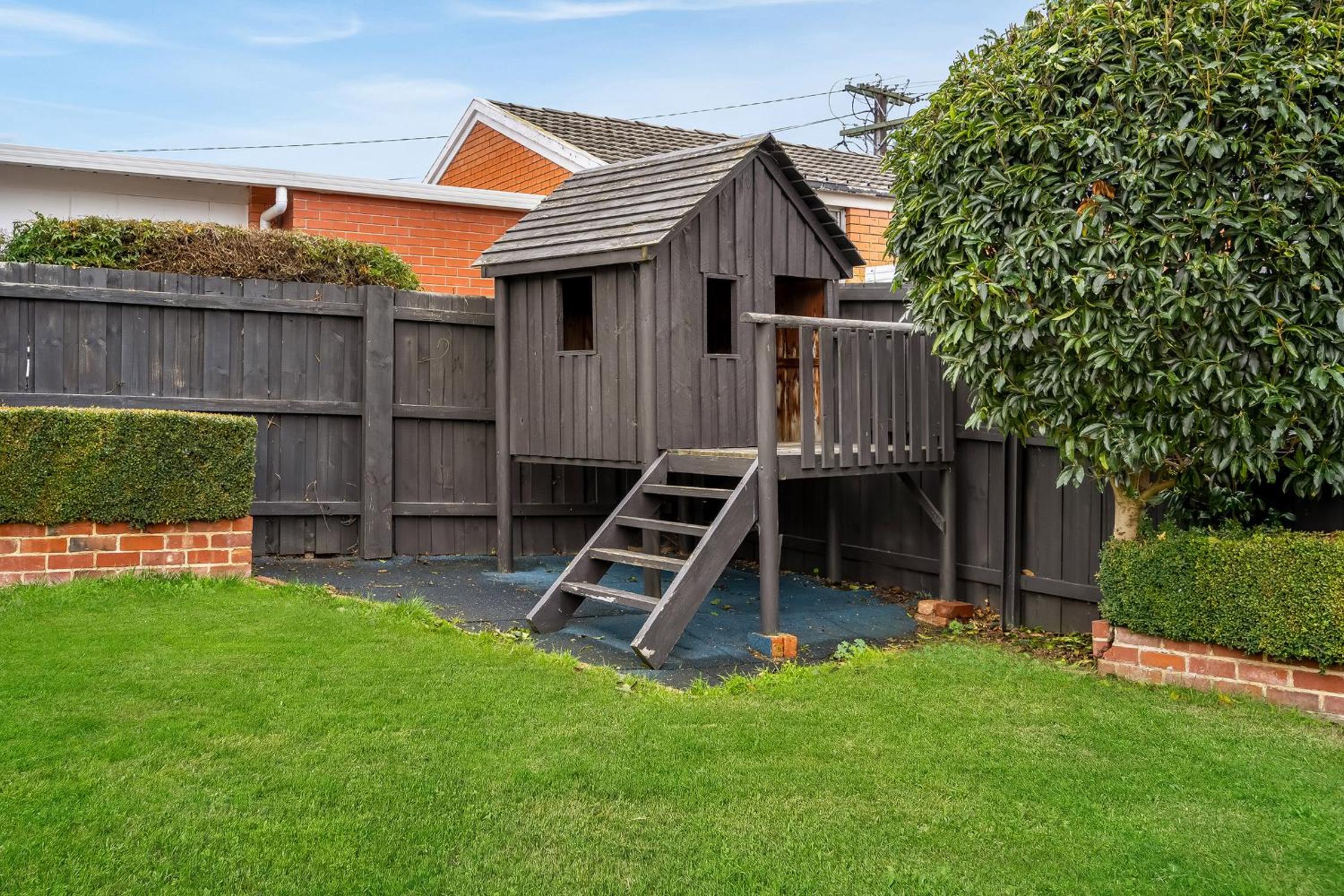 Gorgeous Hobart Accommodation - Park on Park - New Town