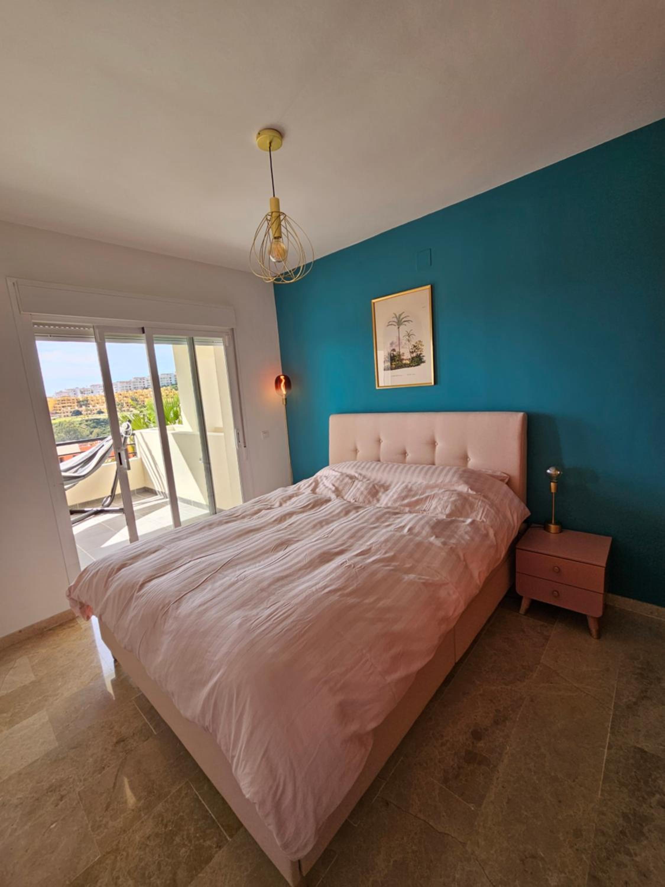 Casa Micangelo - seaview, 5 mins walk to beach