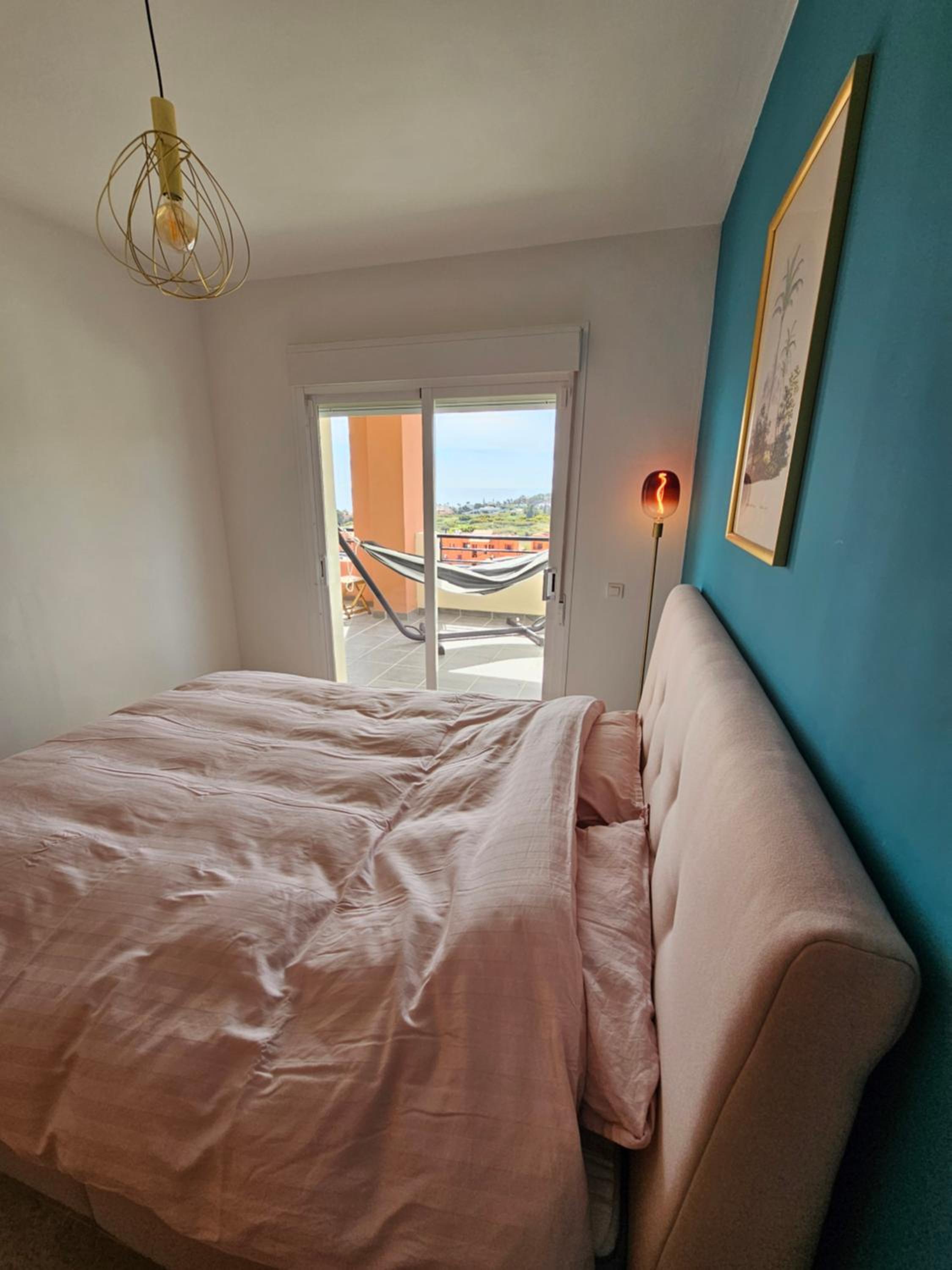 Casa Micangelo - seaview, 5 mins walk to beach