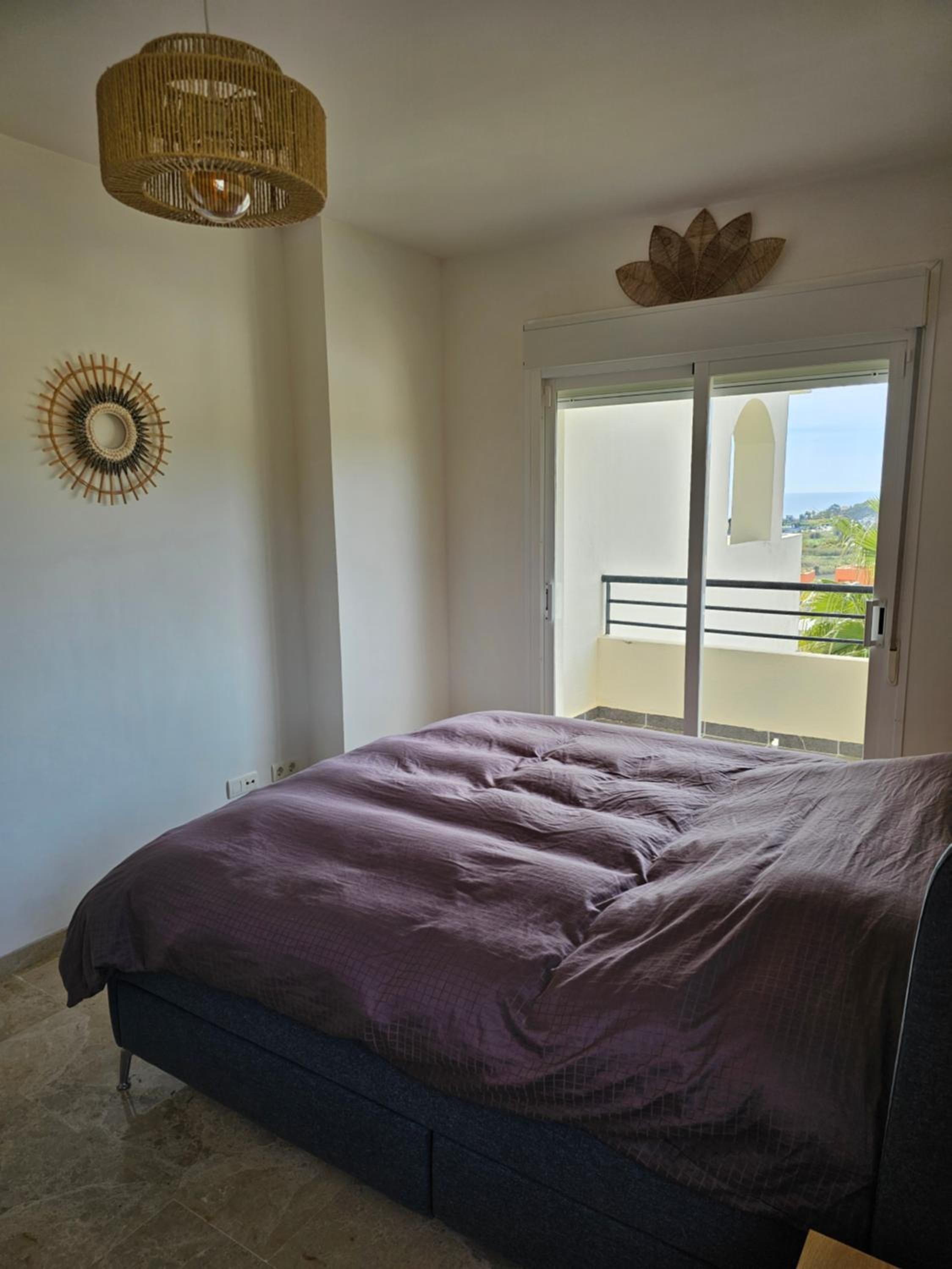 Casa Micangelo - seaview, 5 mins walk to beach