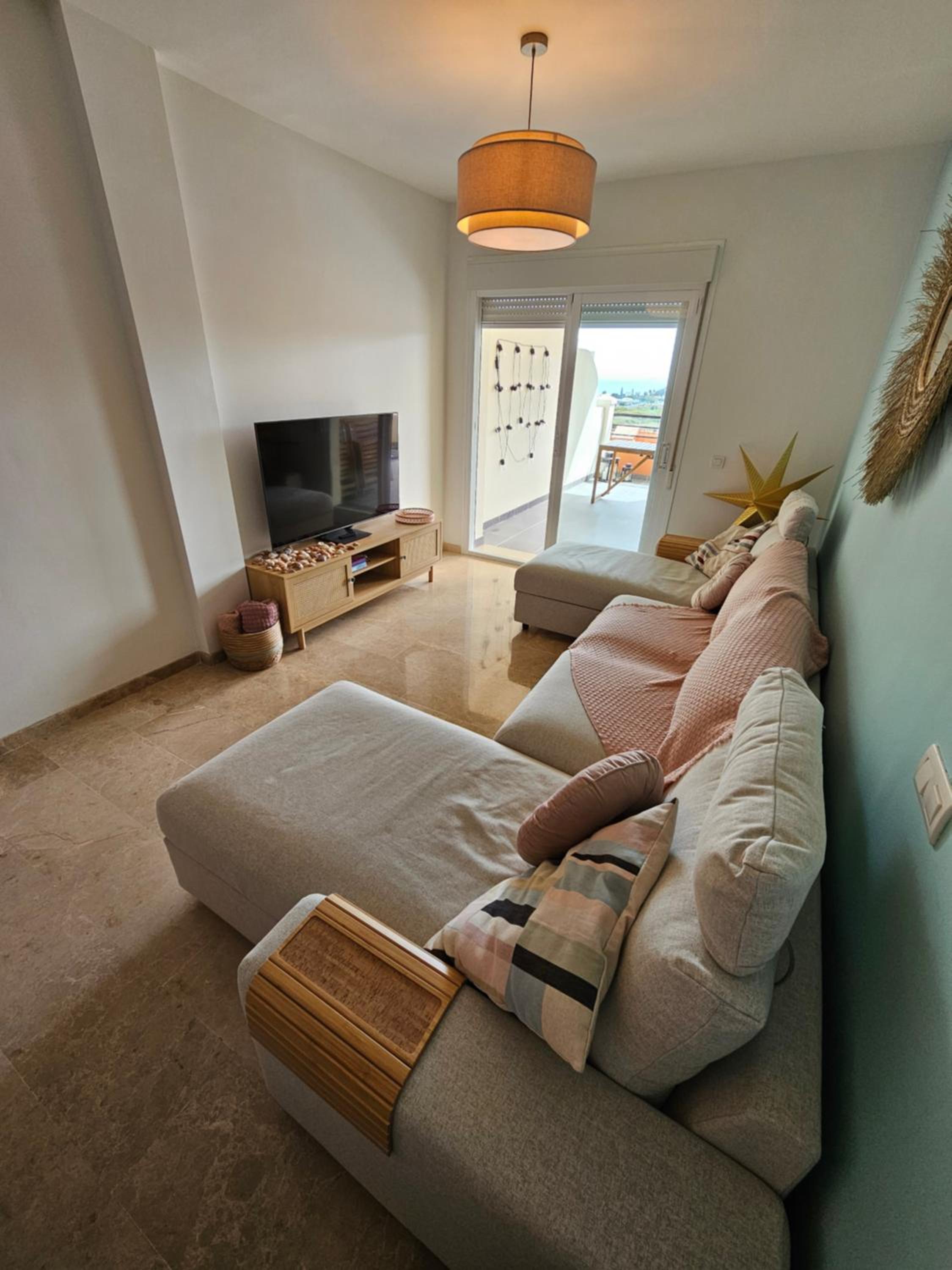 Casa Micangelo - seaview, 5 mins walk to beach