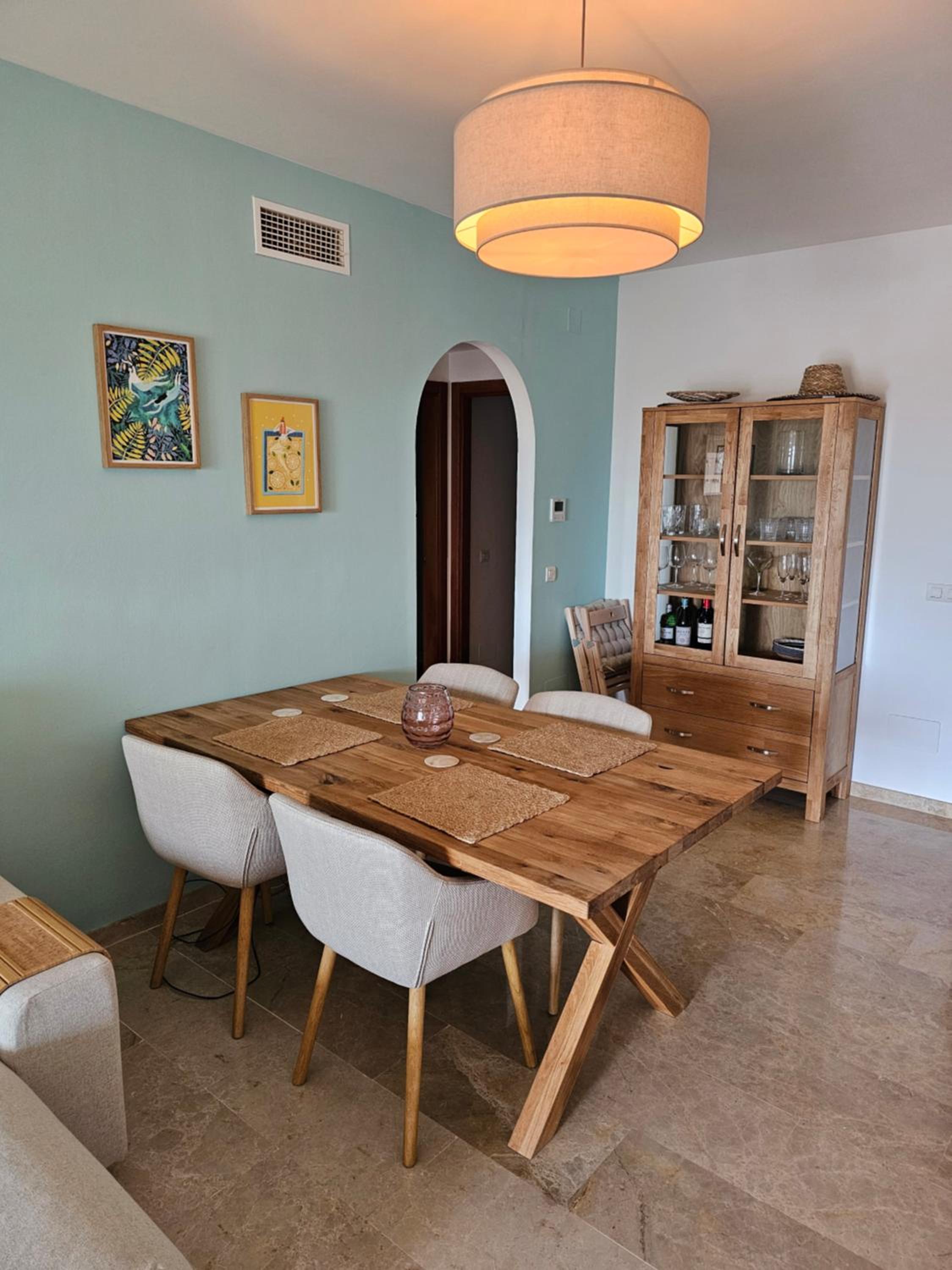 Casa Micangelo - seaview, 5 mins walk to beach
