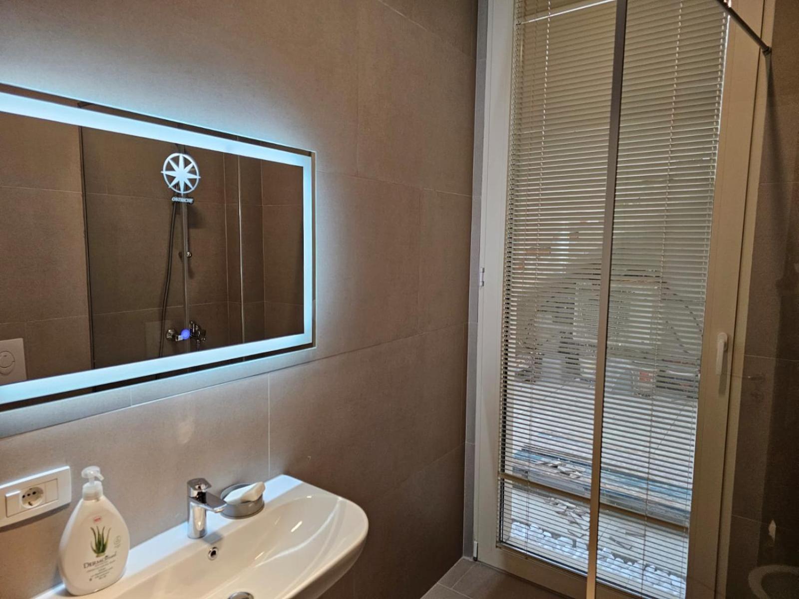 Villa Ostriche Green Coast Palase