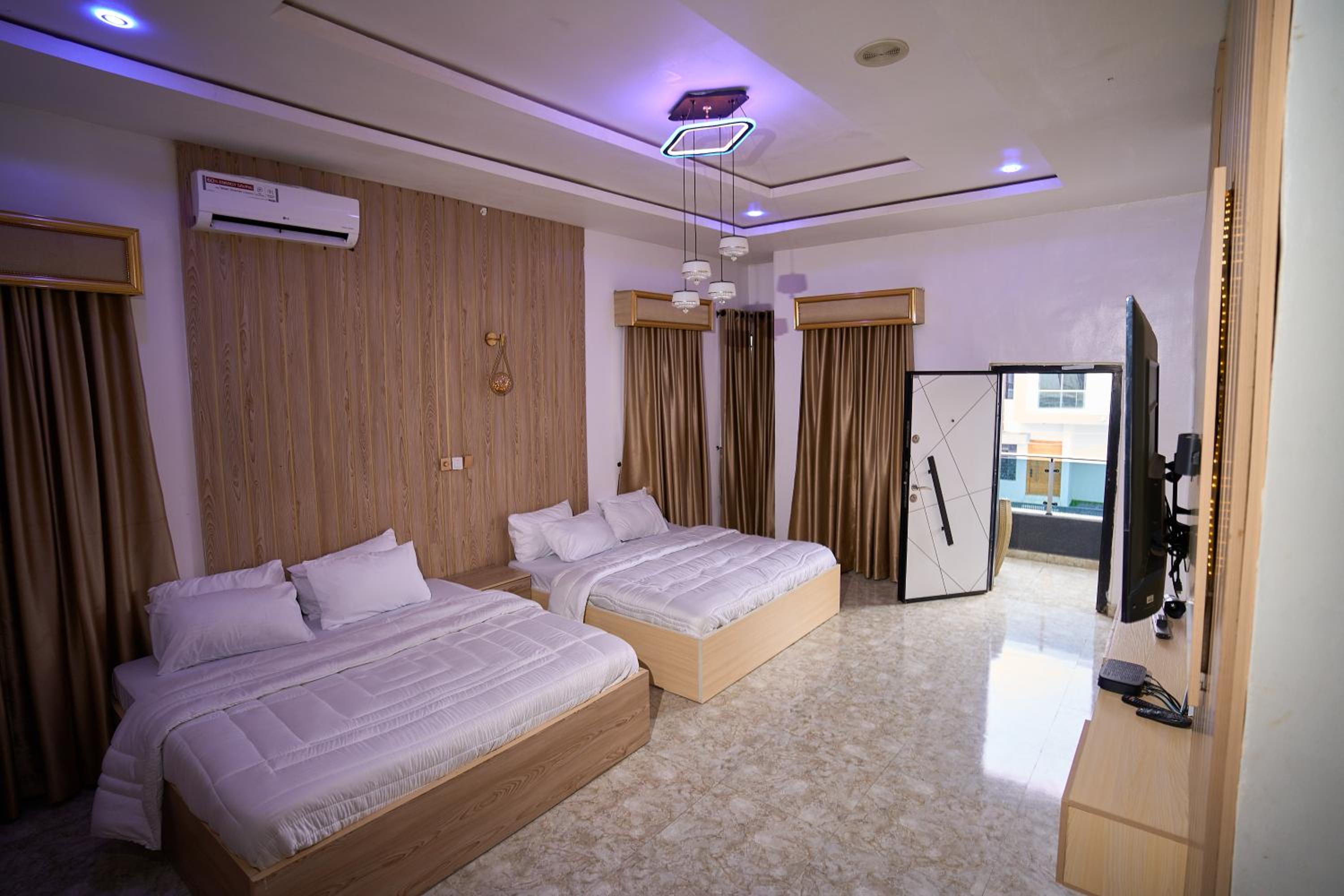 Goldeekoin Shortlet Apartment