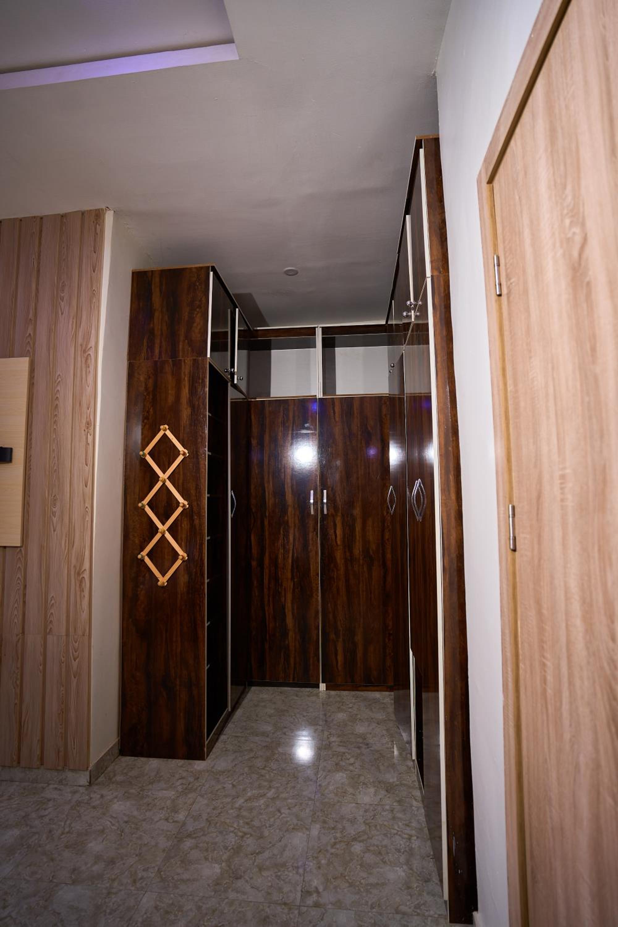 Goldeekoin Shortlet Apartment