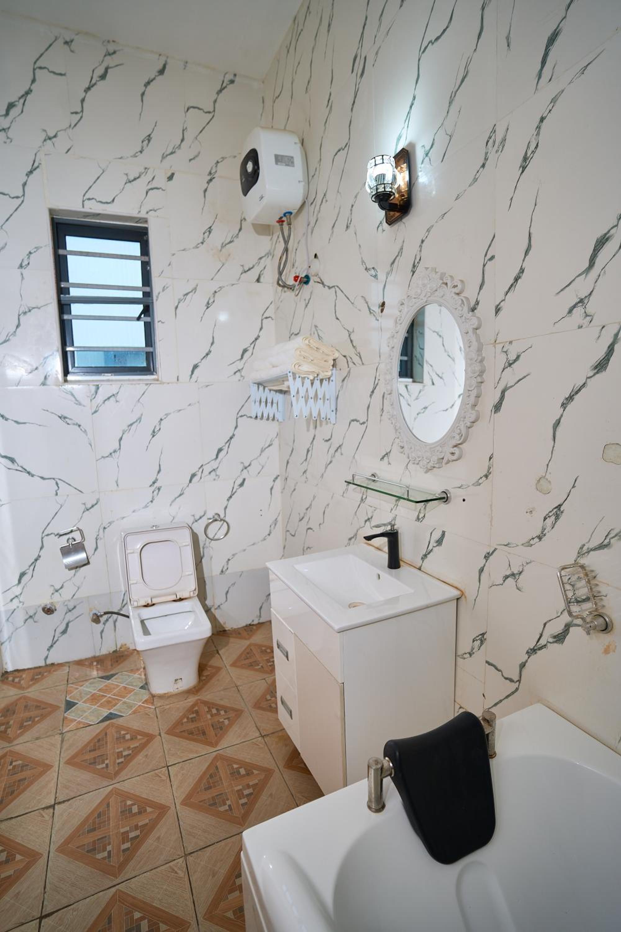 Goldeekoin Shortlet Apartment