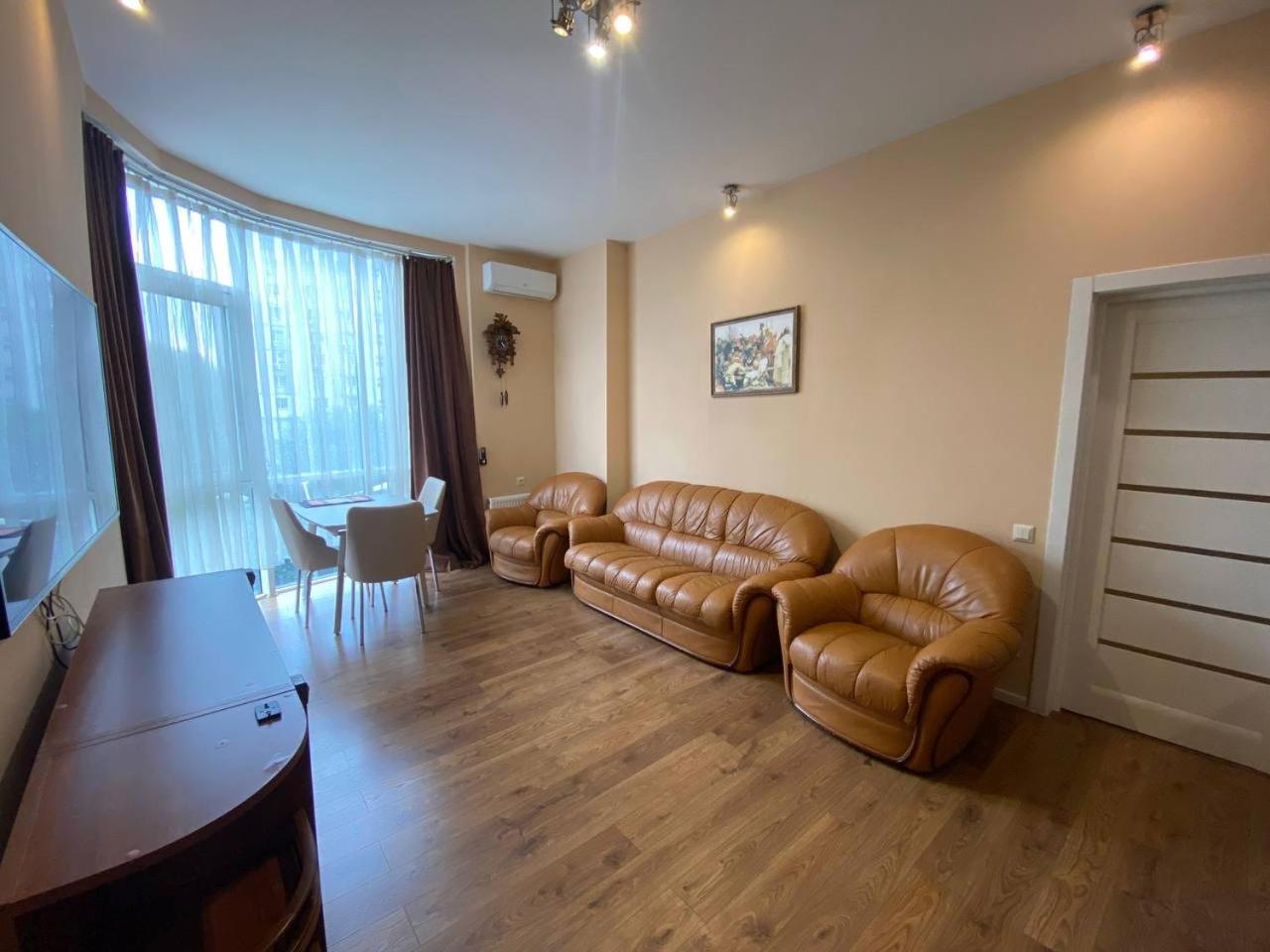 VIP apartments in the center view 2