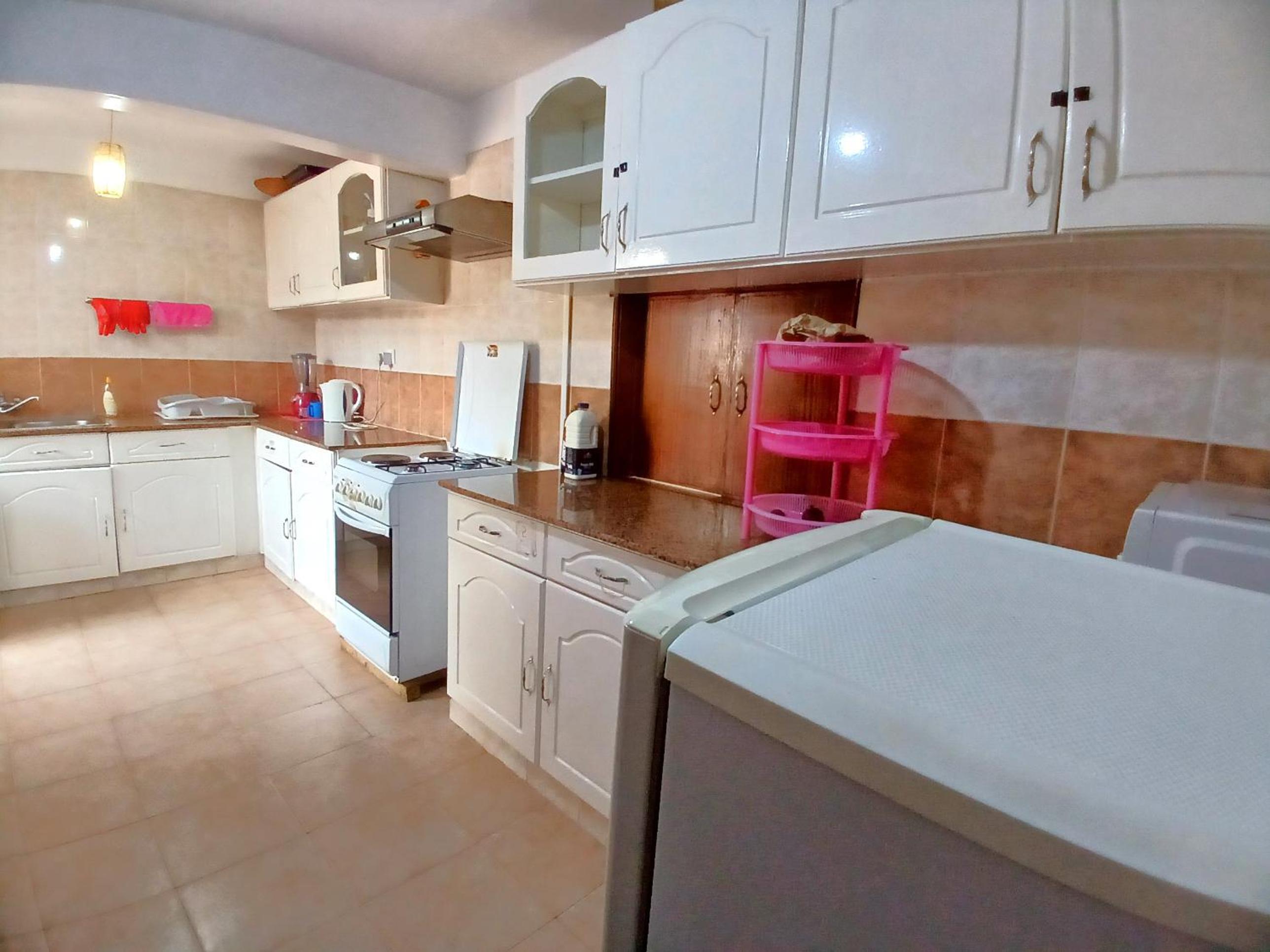 Lavington Budget Ensuite Room