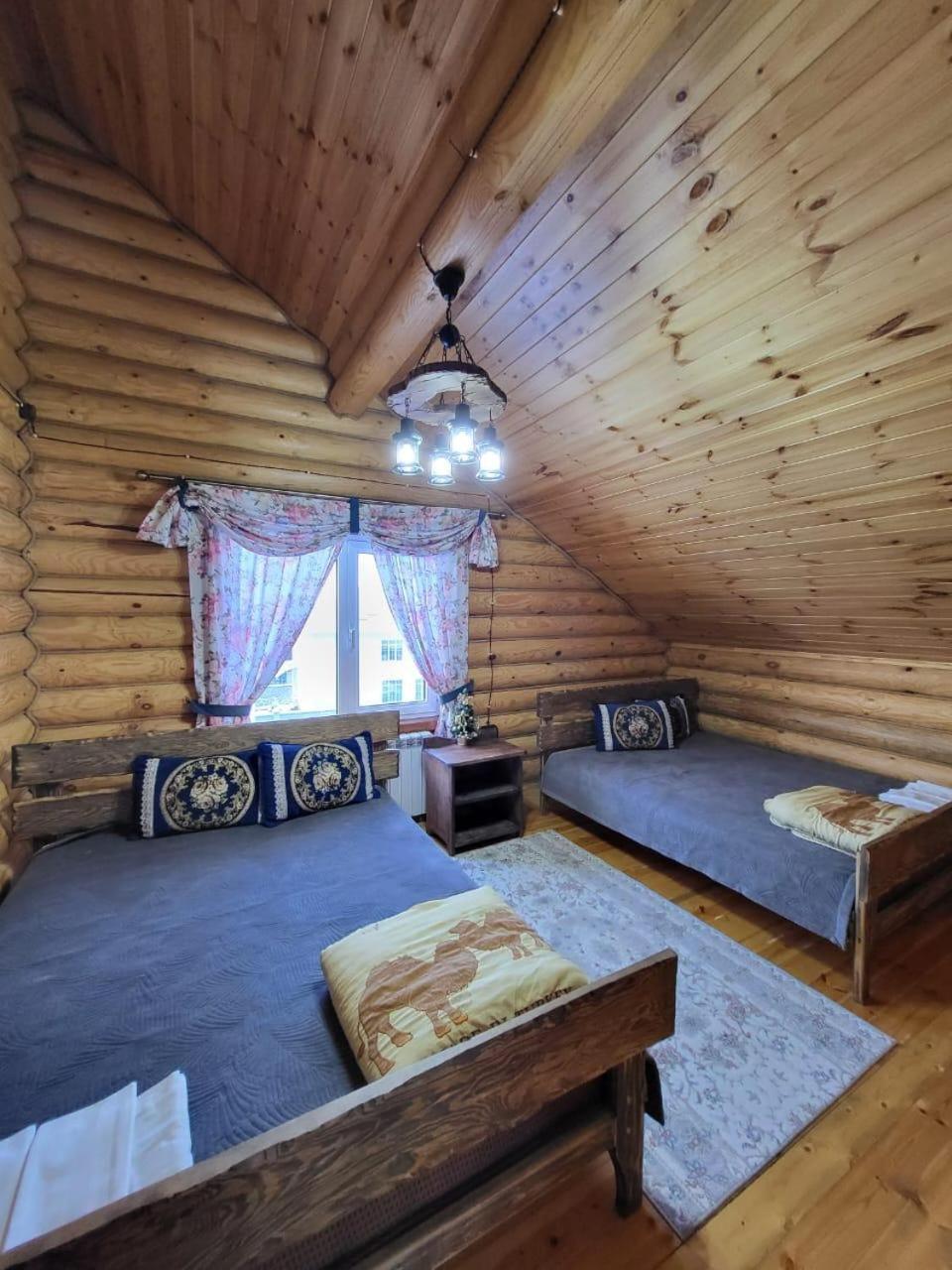 Photo 33