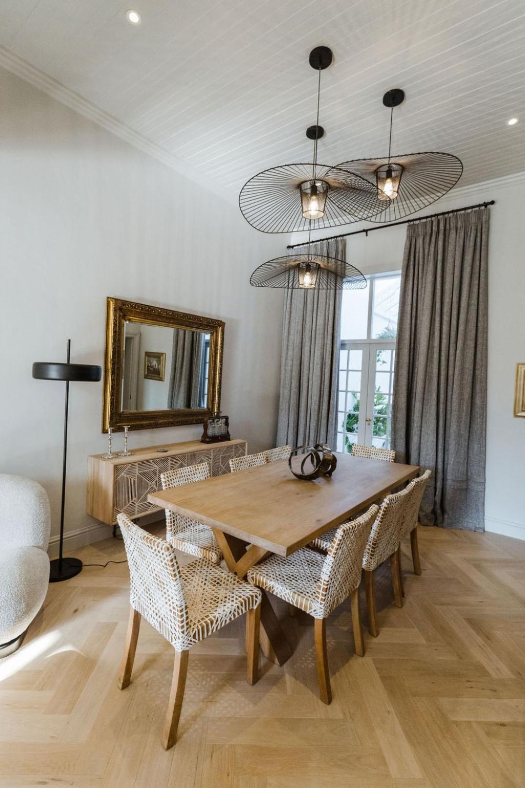 Immaculately styled and positioned with pool & bar view 5
