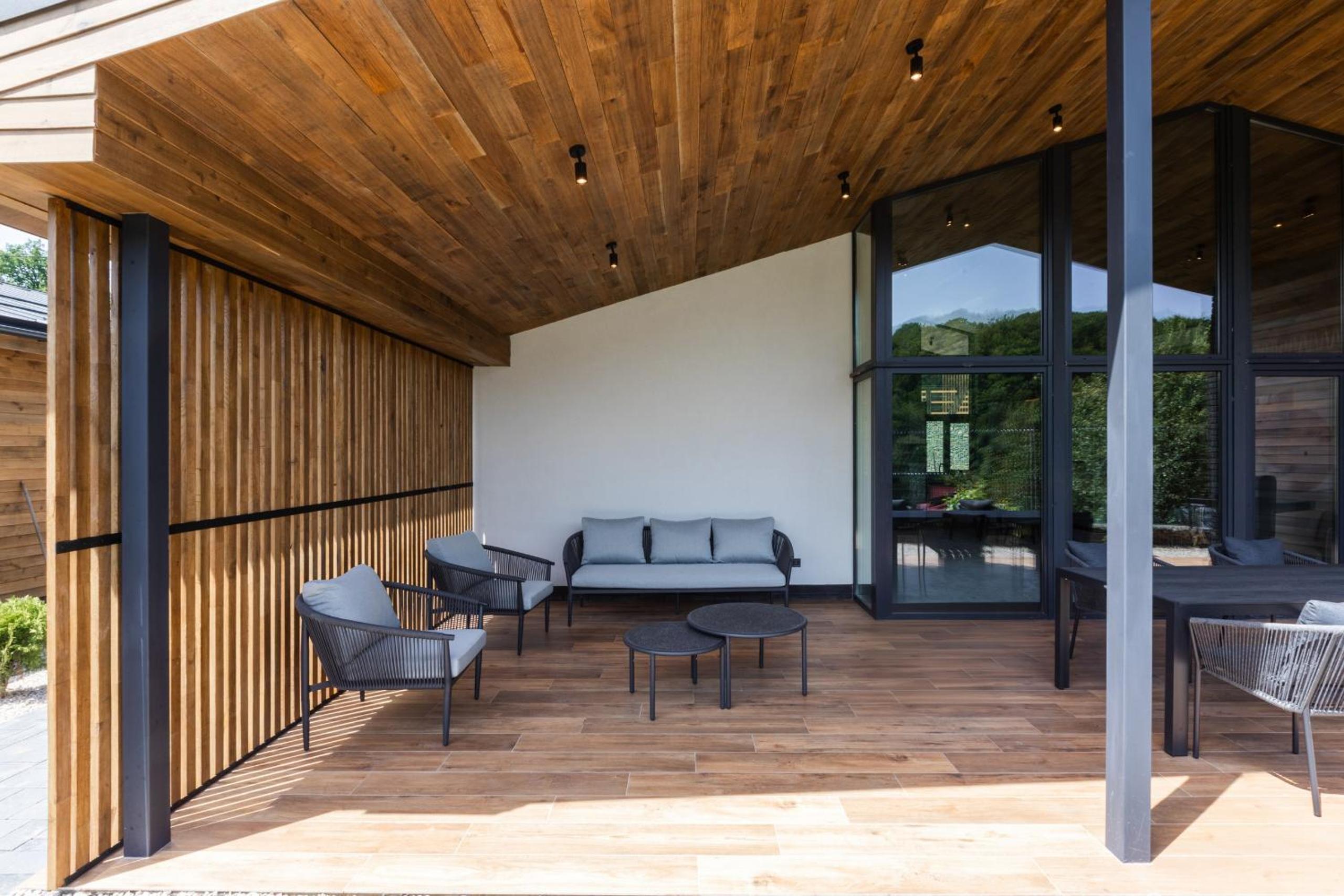 Apartel Villa Shayan