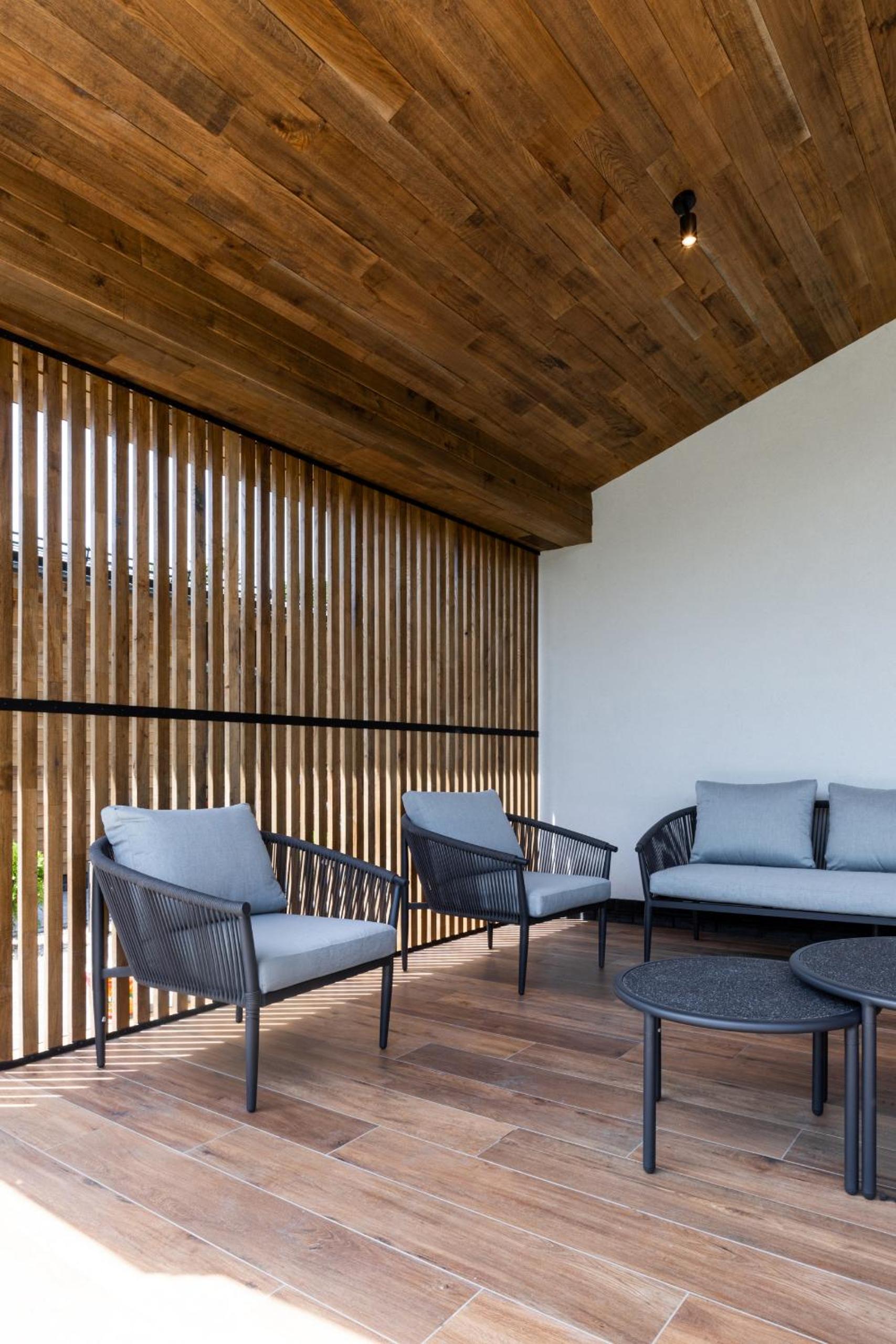 Apartel Villa Shayan