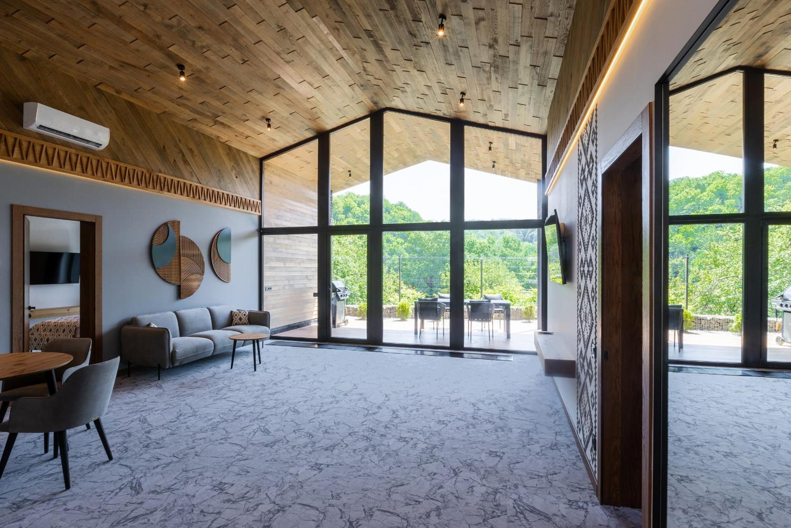 Apartel Villa Shayan