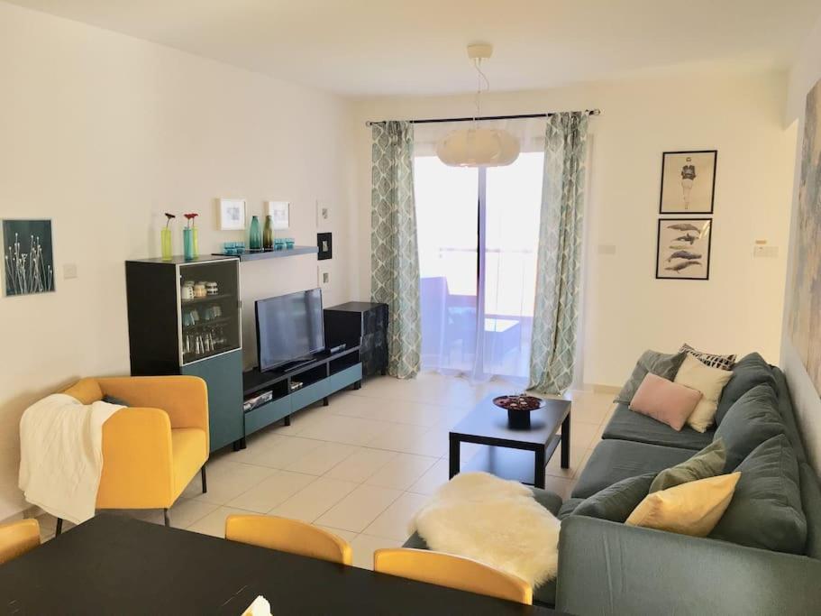 Ilona Seaview Suite - License 3127