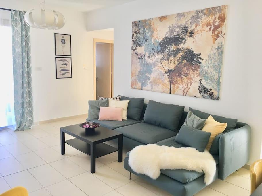 Ilona Seaview Suite - License 3127