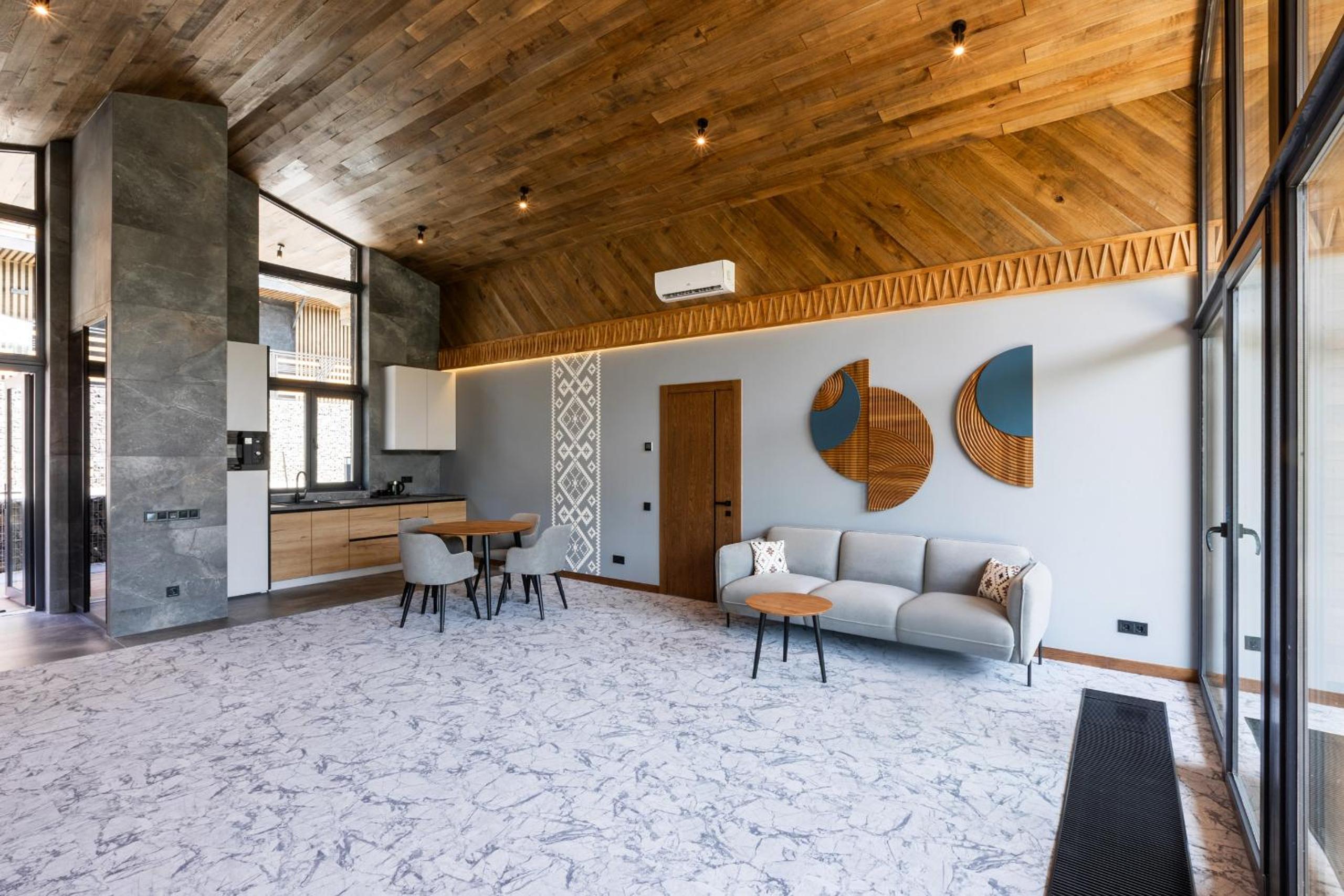Apartel Villa Shayan