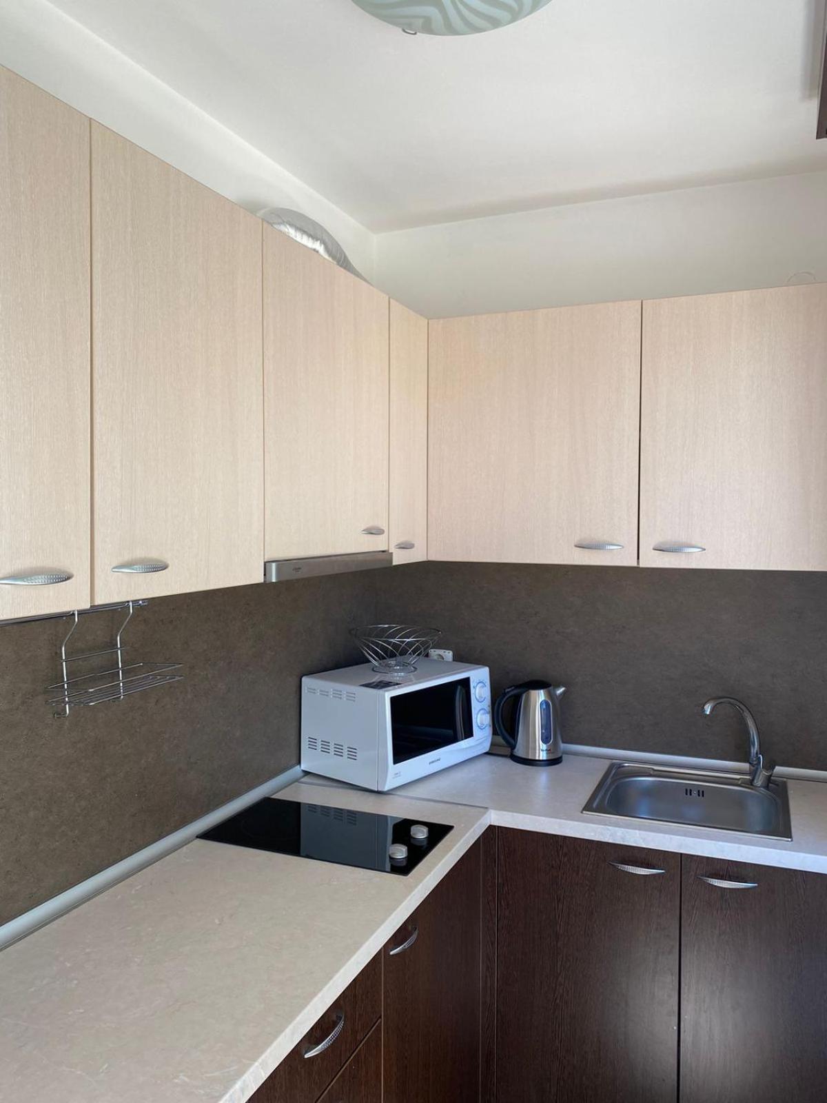Hill Top Studio Apartments
