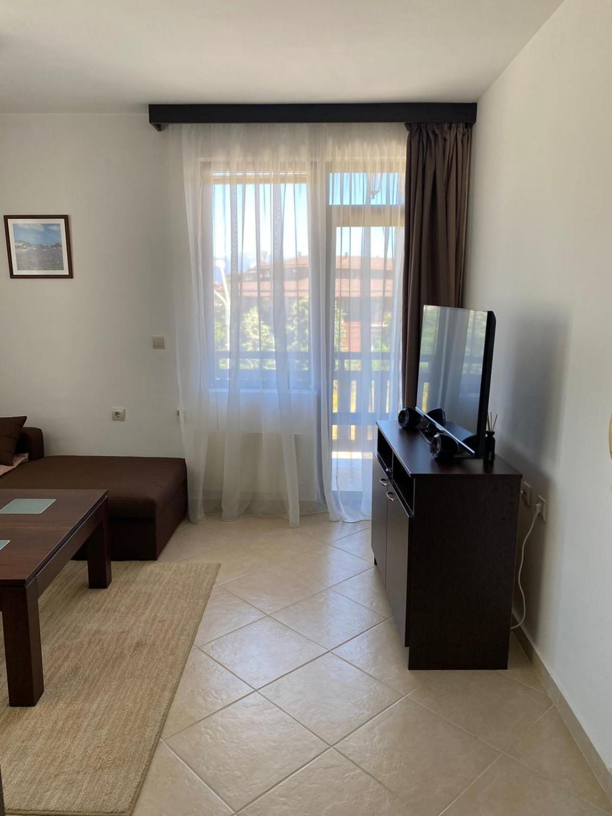 Hill Top Studio Apartments