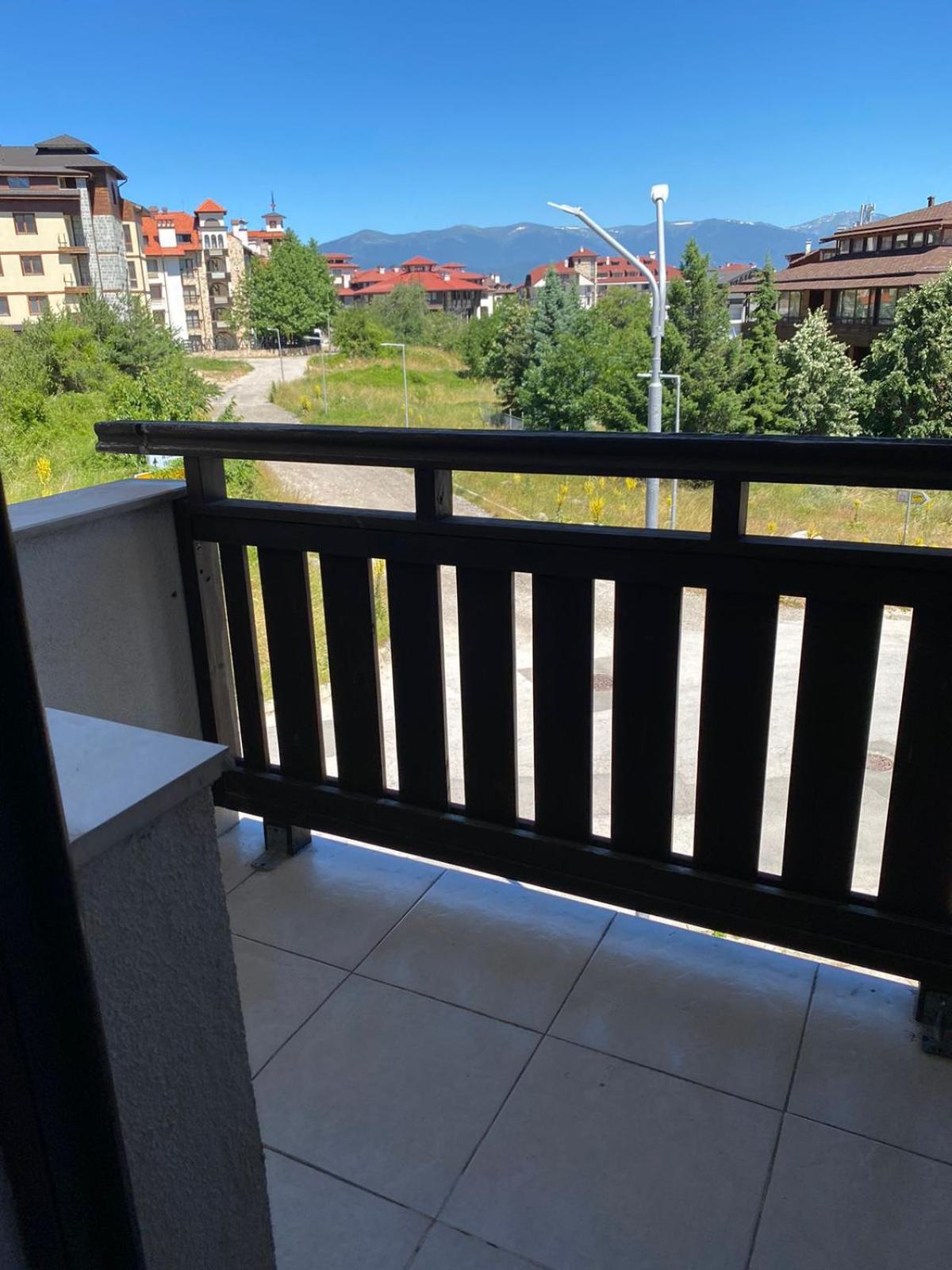 Hill Top Studio Apartments