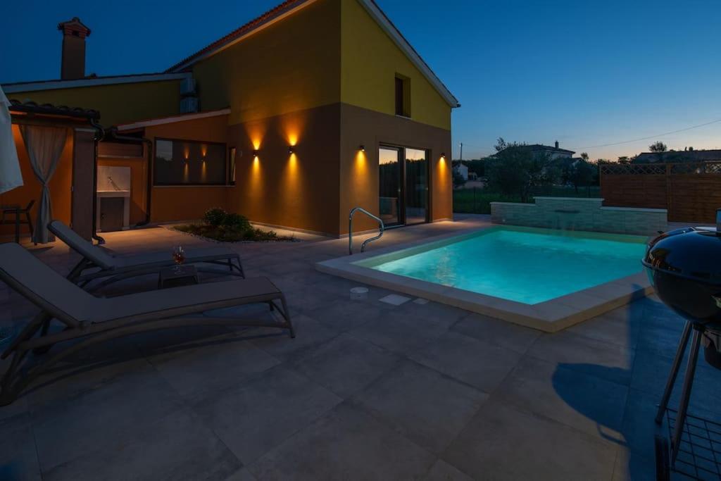 Apartment ViLo with heated pool in Istria view 2