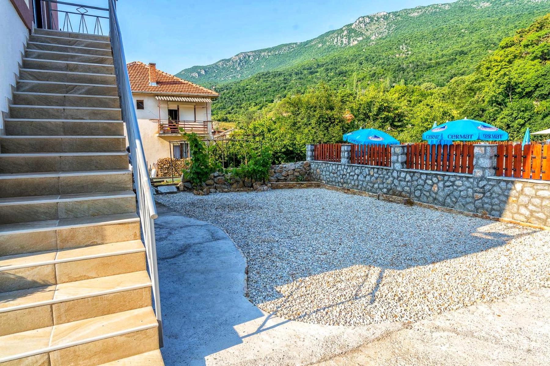 Villa GARDEN Pestani