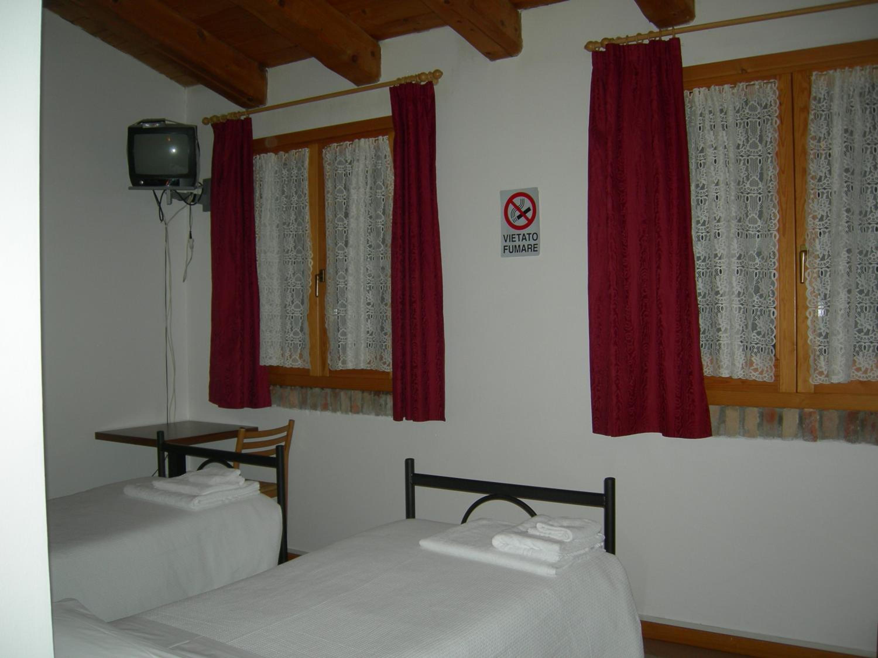 Photo 42