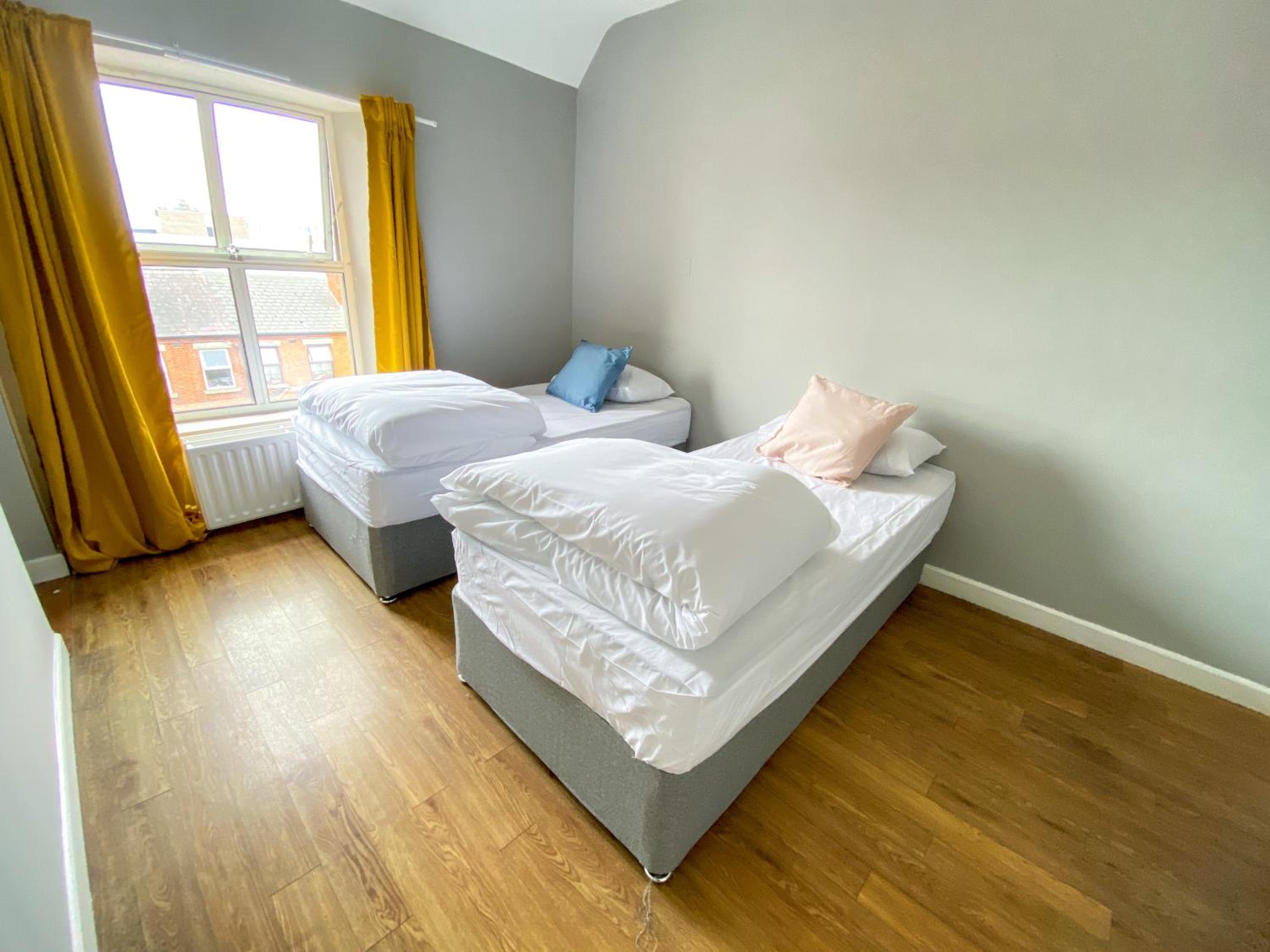 Leevin Stay Hostel