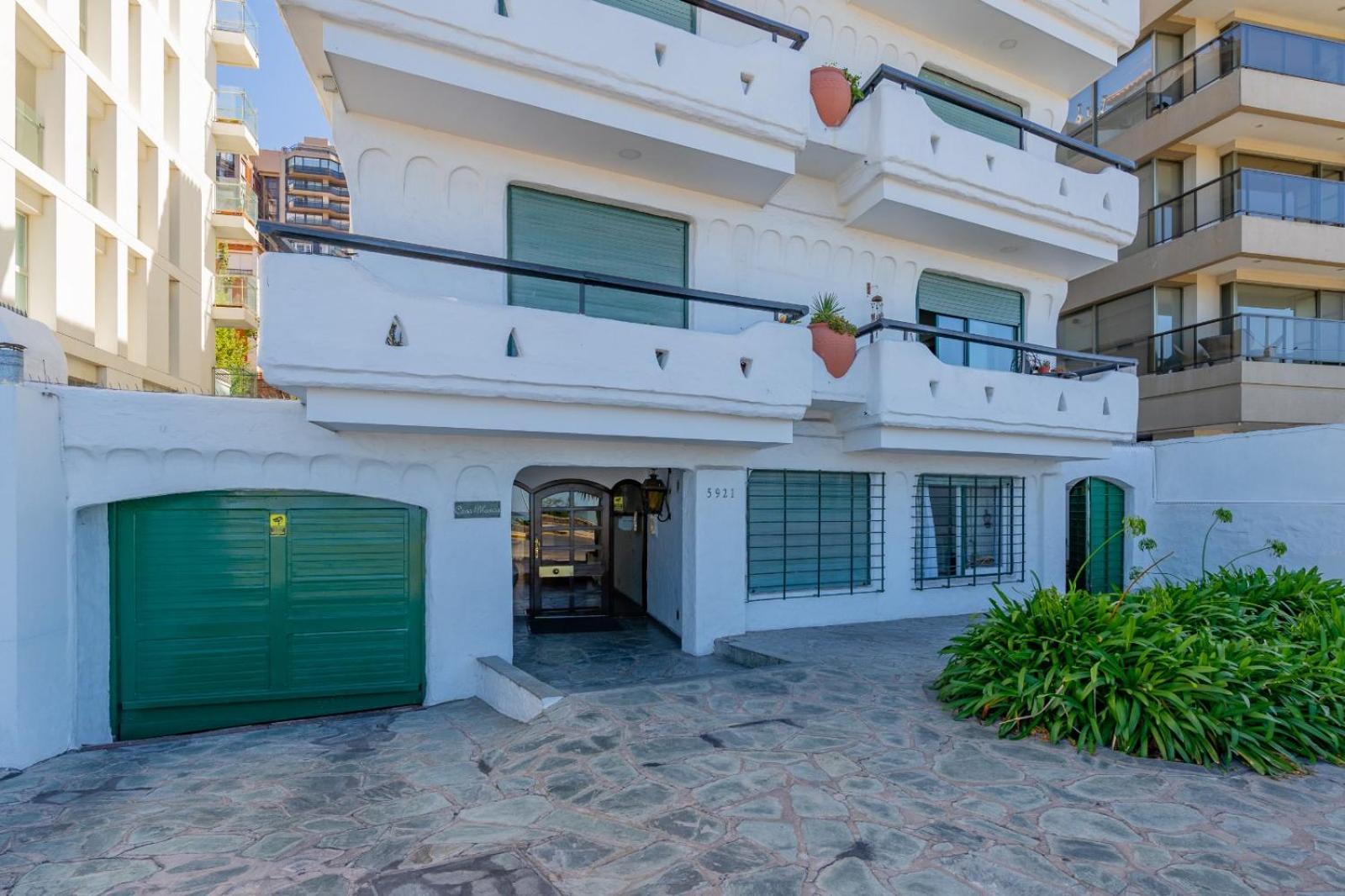 DEPARTAMENTO NINA - Playa Grande - Frente al mar