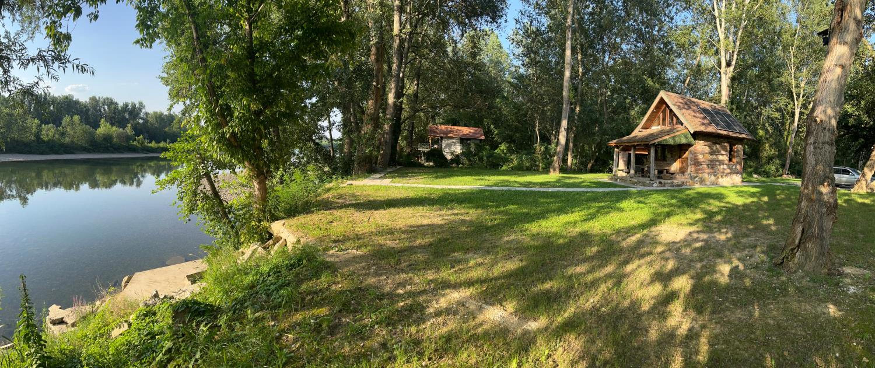 Vikendica Drina Mladenova suma