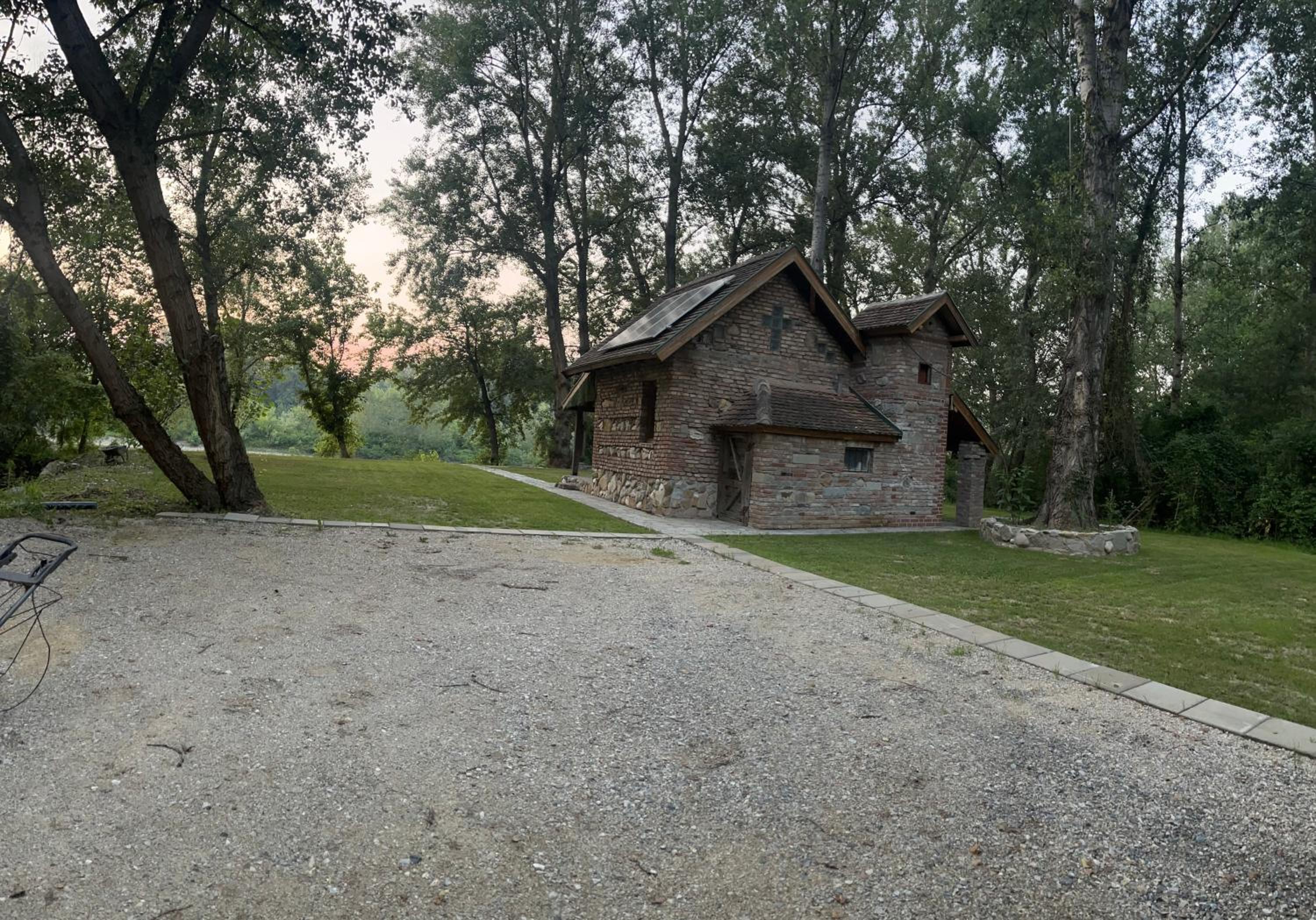 Vikendica Drina Mladenova suma