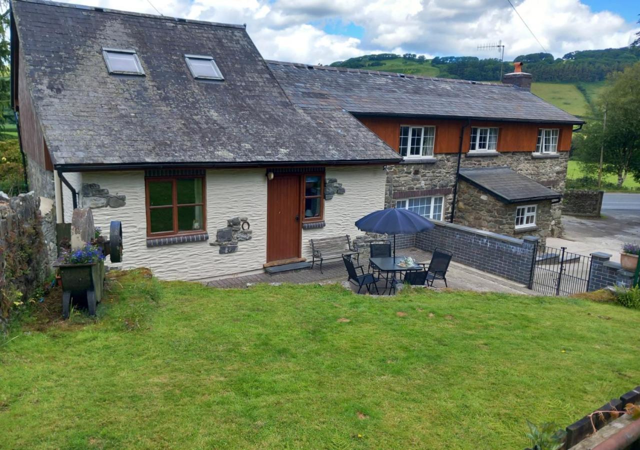 2 Bed in Machynlleth oc-wad305 view 4